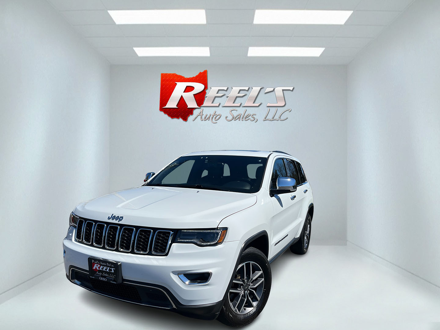 photo of 2019 Jeep Grand Cherokee Limited 4WD