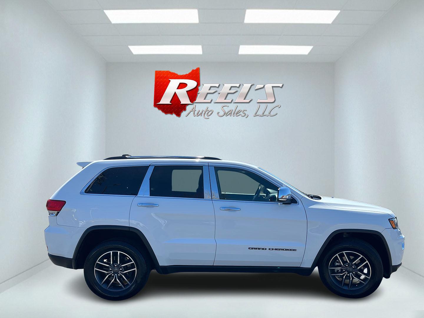 2019 White /Black Jeep Grand Cherokee Limited 4WD (1C4RJFBG8KC) with an 3.6L V6 DOHC 24V engine, Automatic transmission, located at 11115 Chardon Rd. , Chardon, OH, 44024, (440) 214-9705, 41.580246, -81.241943 - 2019 Jeep Grand Cherokee Limited 4WD – Premium Luxury SUV with Leather, Alpine Sound, and All-Weather Capability! This sharp 2019 Jeep Grand Cherokee Limited 4WD is the perfect blend of upscale comfort, modern tech, and confident capability! Powered by the smooth 3.6L Pentastar V6 engine paired w - Photo#5