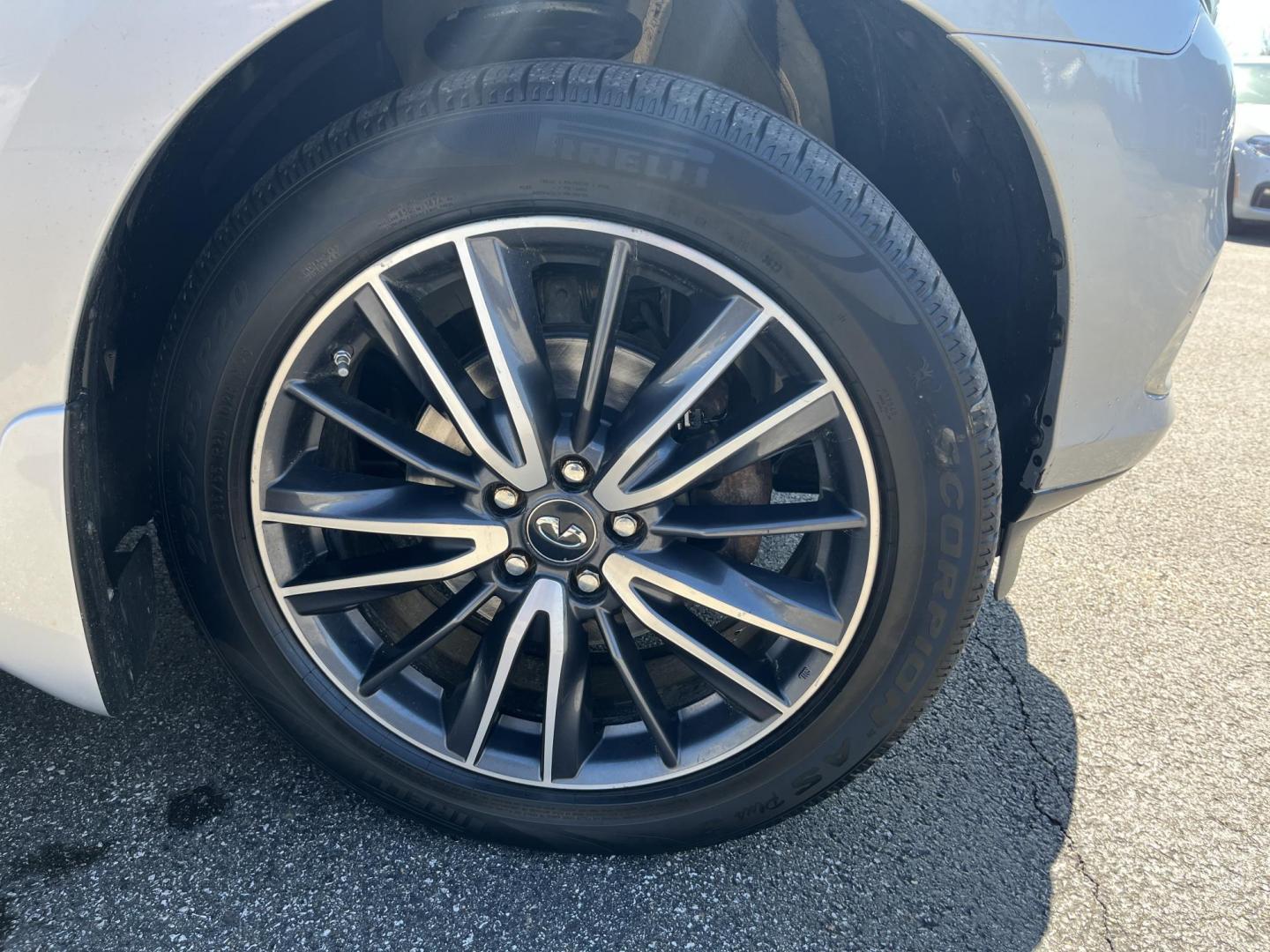 2019 Silver /Black Infiniti QX60 LUXE AWD (5N1DL0MM9KC) with an 3.5L V6 DOHC 24V engine, Automatic transmission, located at 547 E. Main St., Orwell, OH, 44076, (440) 437-5893, 41.535435, -80.847855 - 2019 Infiniti QX60 Luxe AWD – Premium 3-Row Luxury SUV with BOSE Sound, 360 Camera, and All-Weather Capability! This beautiful 2019 Infiniti QX60 Luxe AWD is the perfect upscale family hauler that offers refinement, space for seven, and confident all-weather performance. Powered by a smooth 3.5L - Photo#4