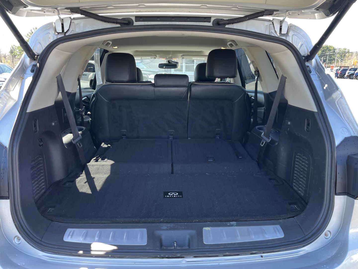 2019 Silver /Black Infiniti QX60 LUXE AWD (5N1DL0MM9KC) with an 3.5L V6 DOHC 24V engine, Automatic transmission, located at 547 E. Main St., Orwell, OH, 44076, (440) 437-5893, 41.535435, -80.847855 - 2019 Infiniti QX60 Luxe AWD – Premium 3-Row Luxury SUV with BOSE Sound, 360 Camera, and All-Weather Capability! This beautiful 2019 Infiniti QX60 Luxe AWD is the perfect upscale family hauler that offers refinement, space for seven, and confident all-weather performance. Powered by a smooth 3.5L - Photo#15