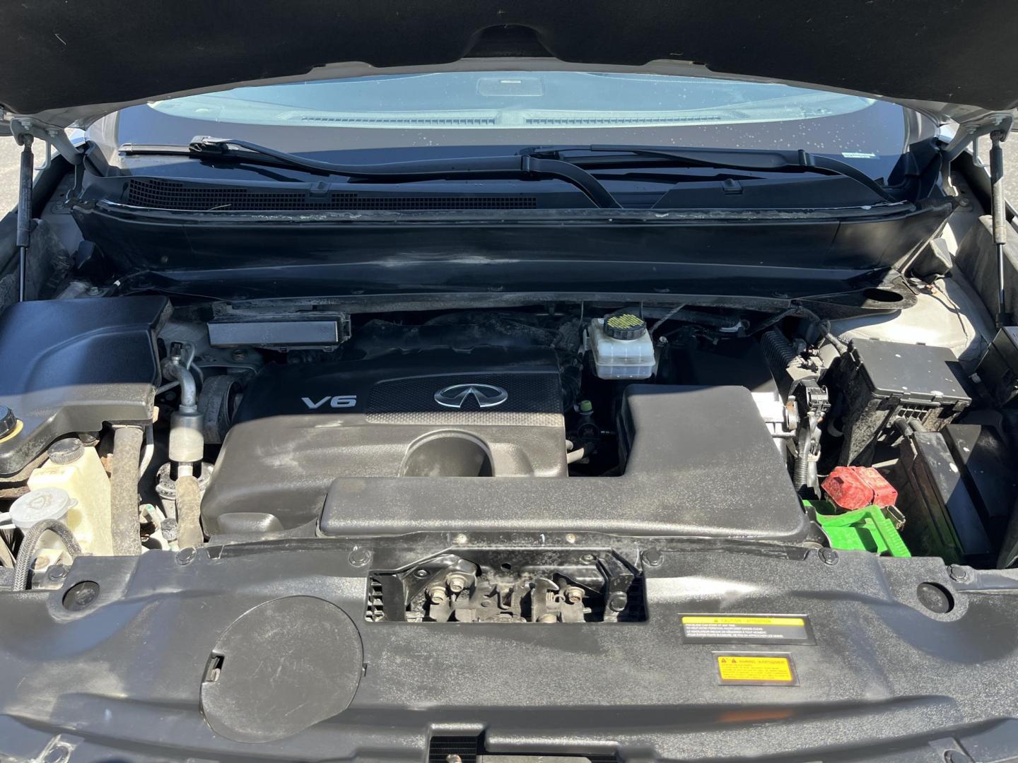 2019 Silver /Black Infiniti QX60 LUXE AWD (5N1DL0MM9KC) with an 3.5L V6 DOHC 24V engine, Automatic transmission, located at 547 E. Main St., Orwell, OH, 44076, (440) 437-5893, 41.535435, -80.847855 - 2019 Infiniti QX60 Luxe AWD – Premium 3-Row Luxury SUV with BOSE Sound, 360 Camera, and All-Weather Capability! This beautiful 2019 Infiniti QX60 Luxe AWD is the perfect upscale family hauler that offers refinement, space for seven, and confident all-weather performance. Powered by a smooth 3.5L - Photo#13