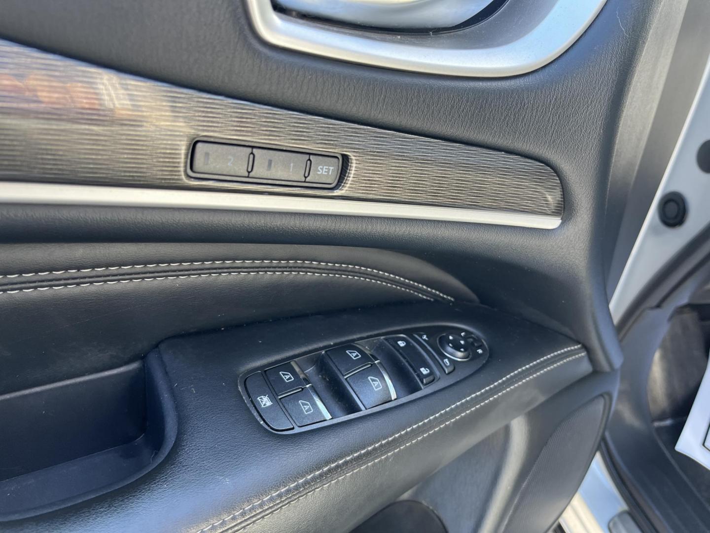 2019 Silver /Black Infiniti QX60 LUXE AWD (5N1DL0MM9KC) with an 3.5L V6 DOHC 24V engine, Automatic transmission, located at 547 E. Main St., Orwell, OH, 44076, (440) 437-5893, 41.535435, -80.847855 - 2019 Infiniti QX60 Luxe AWD – Premium 3-Row Luxury SUV with BOSE Sound, 360 Camera, and All-Weather Capability! This beautiful 2019 Infiniti QX60 Luxe AWD is the perfect upscale family hauler that offers refinement, space for seven, and confident all-weather performance. Powered by a smooth 3.5L - Photo#18