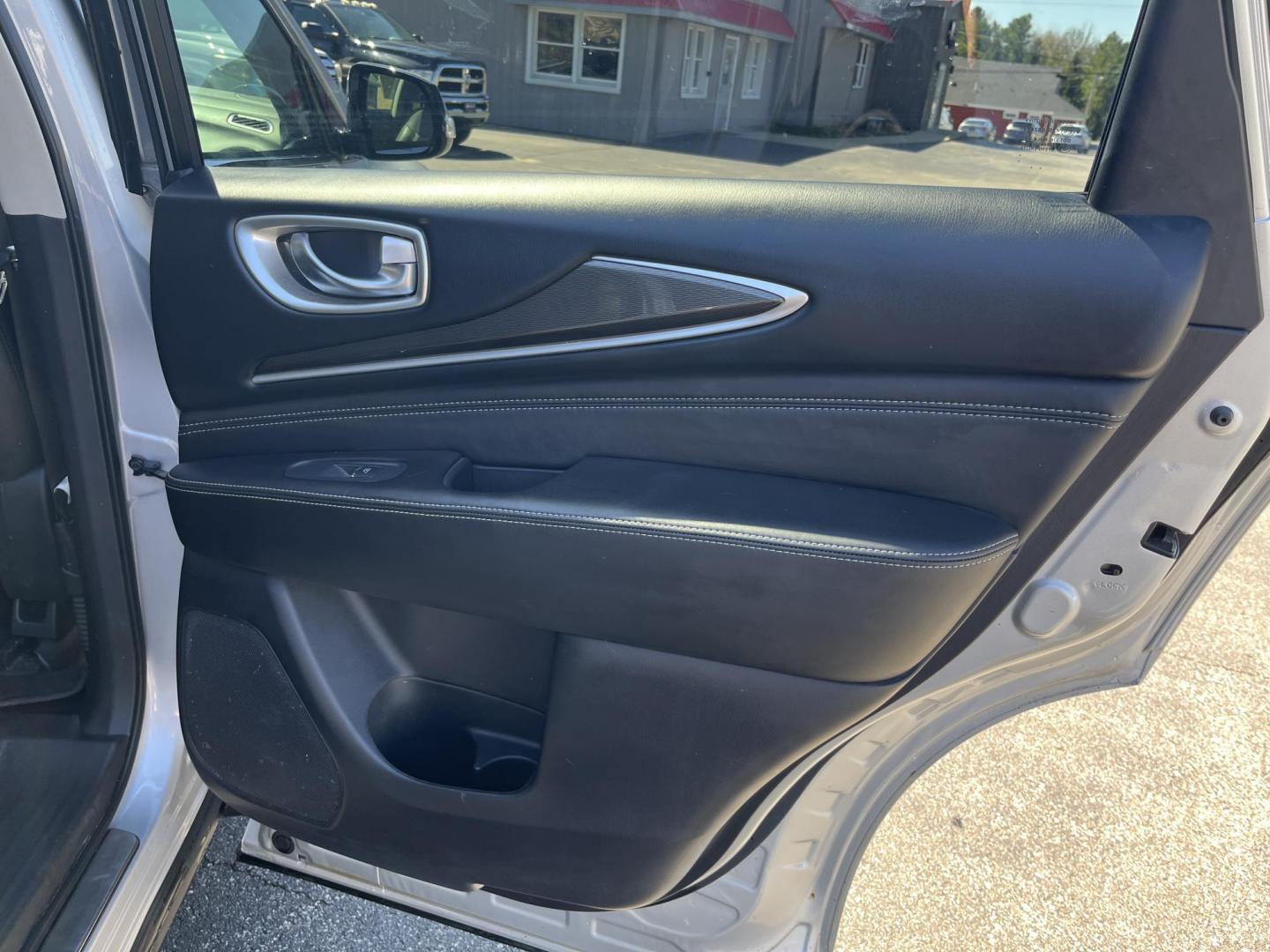 2019 Silver /Black Infiniti QX60 LUXE AWD (5N1DL0MM9KC) with an 3.5L V6 DOHC 24V engine, Automatic transmission, located at 547 E. Main St., Orwell, OH, 44076, (440) 437-5893, 41.535435, -80.847855 - 2019 Infiniti QX60 Luxe AWD – Premium 3-Row Luxury SUV with BOSE Sound, 360 Camera, and All-Weather Capability! This beautiful 2019 Infiniti QX60 Luxe AWD is the perfect upscale family hauler that offers refinement, space for seven, and confident all-weather performance. Powered by a smooth 3.5L - Photo#38