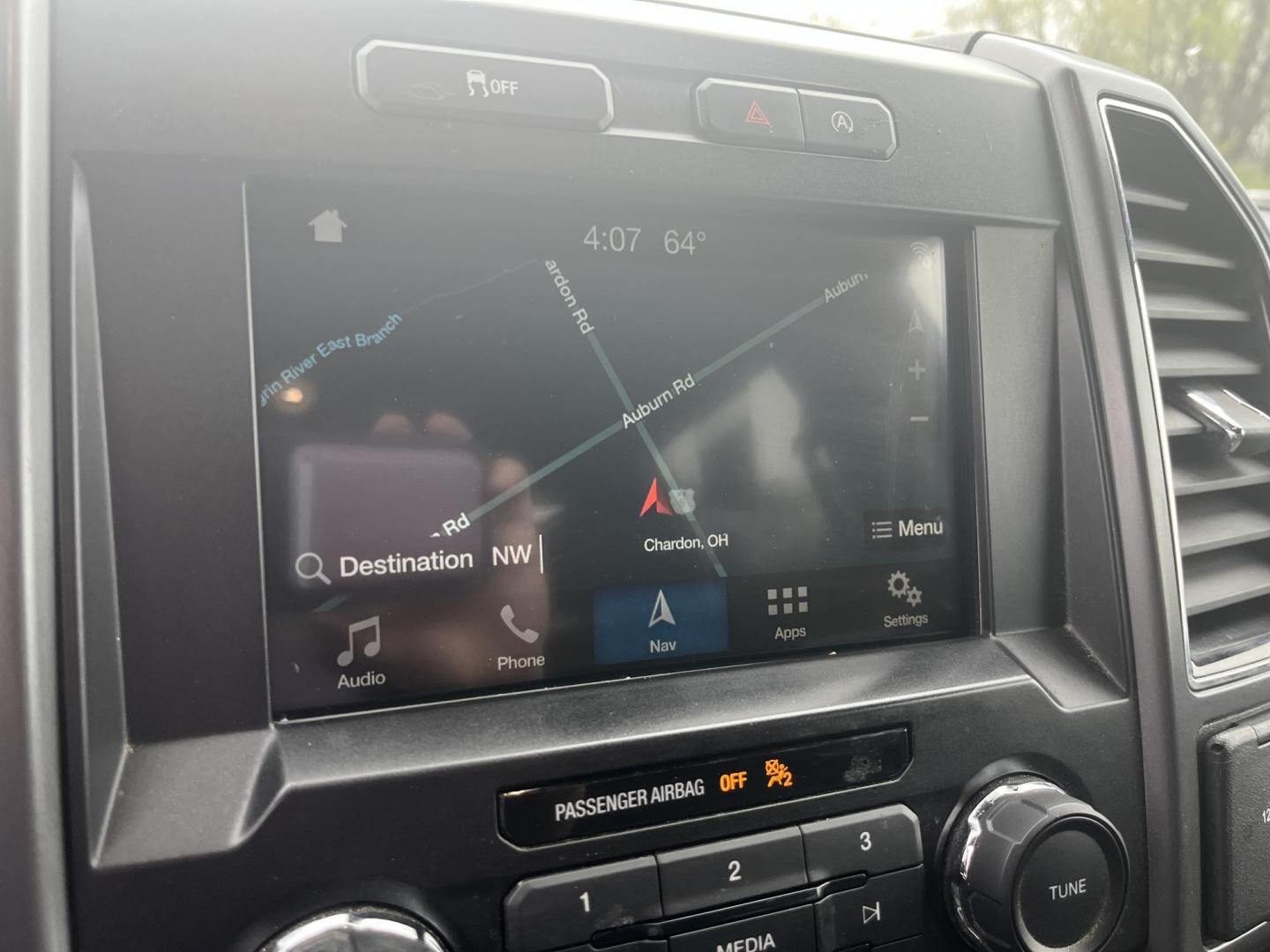 2018 Black /Gray Ford F-150 XLT SuperCrew 5.5-ft. Bed 4WD (1FTEW1EP5JF) with an 2.7L V6 DOHC 24V TWIN TURBO engine, Automatic transmission, located at 11115 Chardon Rd. , Chardon, OH, 44024, (440) 214-9705, 41.580246, -81.241943 - 2018 Ford F-150 XLT Crew Cab 4WD – Clean, Capable, and Well-Equipped with Twin-Turbo Power! This solid 2018 Ford F-150 XLT Crew Cab 4WD is a great-looking, capable full-size truck that’s ready for work or weekend adventures! Powered by the responsive 2.7L Twin-Turbo EcoBoost V6 engine paired wi - Photo#24