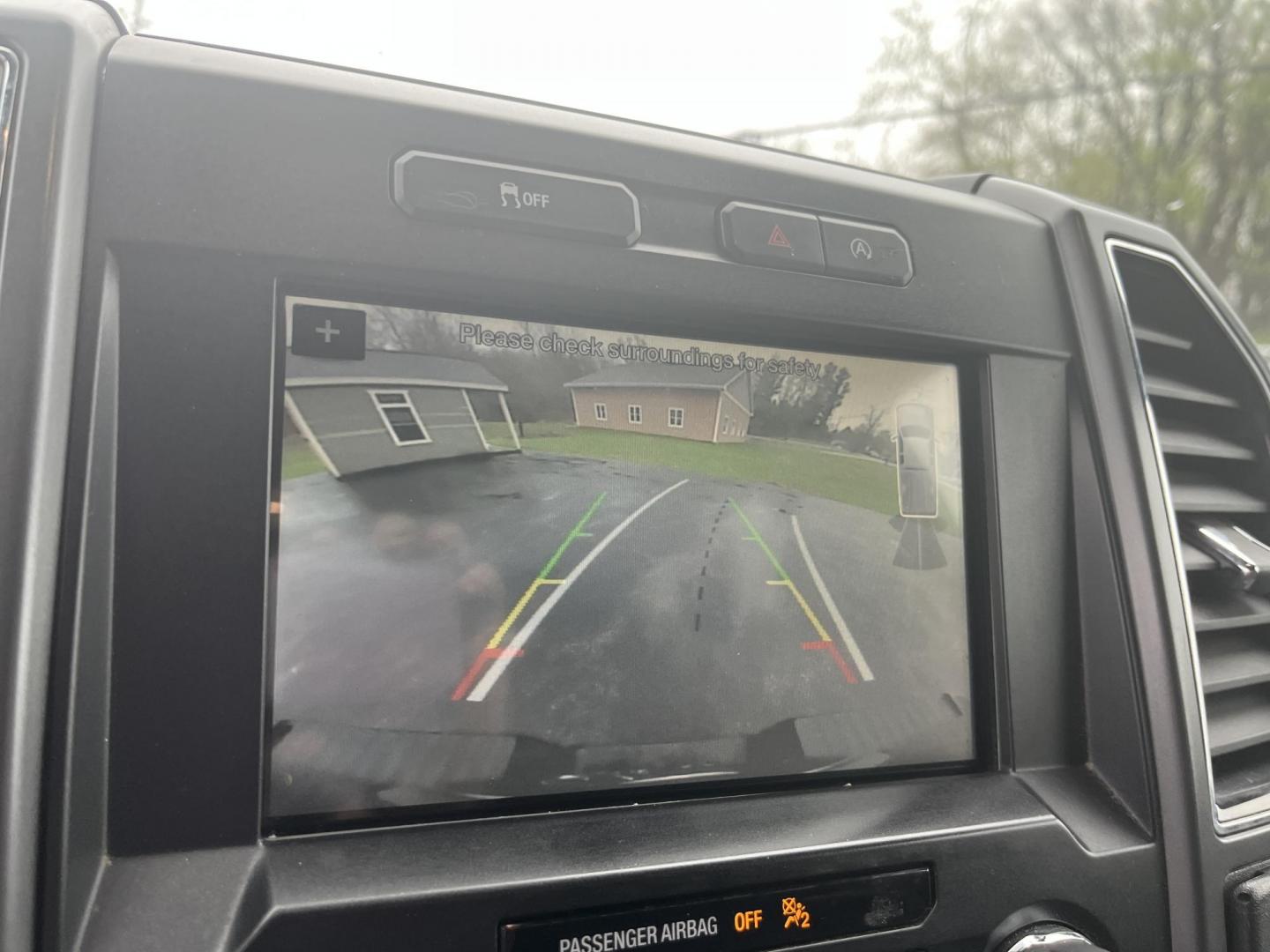 2018 Black /Gray Ford F-150 XLT SuperCrew 5.5-ft. Bed 4WD (1FTEW1EP5JF) with an 2.7L V6 DOHC 24V TWIN TURBO engine, Automatic transmission, located at 11115 Chardon Rd. , Chardon, OH, 44024, (440) 214-9705, 41.580246, -81.241943 - 2018 Ford F-150 XLT Crew Cab 4WD – Clean, Capable, and Well-Equipped with Twin-Turbo Power! This solid 2018 Ford F-150 XLT Crew Cab 4WD is a great-looking, capable full-size truck that’s ready for work or weekend adventures! Powered by the responsive 2.7L Twin-Turbo EcoBoost V6 engine paired wi - Photo#25