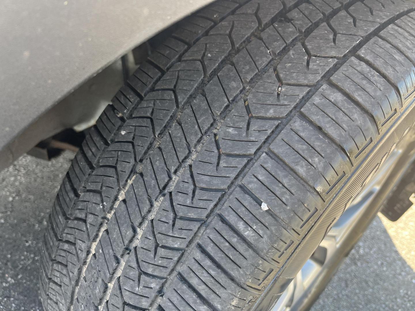 2016 Silver /Black Kia Sportage LX FWD (KNDPB3AC3G7) with an 2.4L I4 DOHC 24V engine, 6-Speed Automatic transmission, located at 11115 Chardon Rd. , Chardon, OH, 44024, (440) 214-9705, 41.580246, -81.241943 - 2016 Kia Sportage LX FWD – Efficient, Reliable, and Ready for Daily Driving! This clean 2016 Kia Sportage LX FWD is a sharp, practical compact SUV that offers great value and solid efficiency! Powered by a smooth 2.4L I4 GDI engine paired with a responsive 6-speed automatic transmission, it deliv - Photo#4