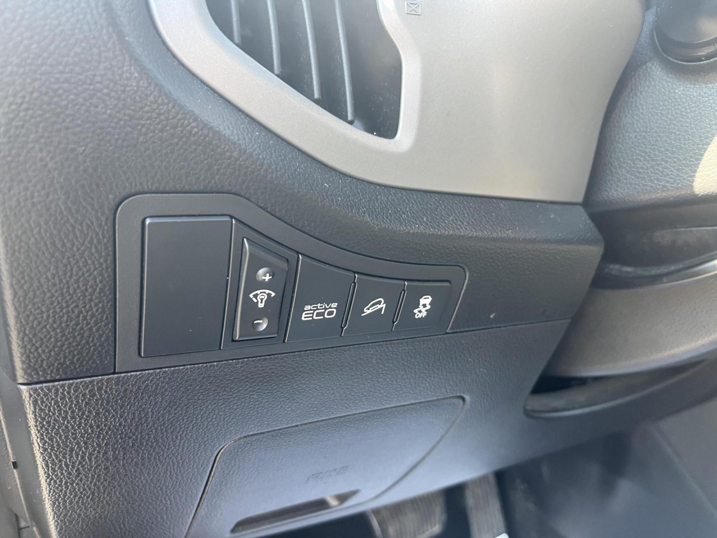 2016 Silver /Black Kia Sportage LX FWD (KNDPB3AC3G7) with an 2.4L I4 DOHC 24V engine, 6-Speed Automatic transmission, located at 11115 Chardon Rd. , Chardon, OH, 44024, (440) 214-9705, 41.580246, -81.241943 - 2016 Kia Sportage LX FWD – Efficient, Reliable, and Ready for Daily Driving! This clean 2016 Kia Sportage LX FWD is a sharp, practical compact SUV that offers great value and solid efficiency! Powered by a smooth 2.4L I4 GDI engine paired with a responsive 6-speed automatic transmission, it deliv - Photo#18