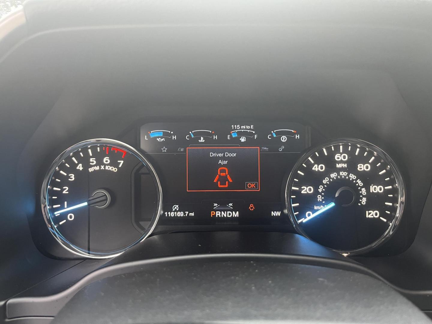 2018 Red /Black Ford F-150 Lariat SuperCrew 5.5-ft. Bed 4WD (1FTEW1EG6JF) with an 3.5L V6 Twin TURBO engine, Automatic transmission, located at 11115 Chardon Rd. , Chardon, OH, 44024, (440) 214-9705, 41.580246, -81.241943 - 2018 Ford F-150 Lariat Crew Cab 4WD – Loaded Luxury Truck with Twin-Turbo Power, FX4 Off-Road Package, and Massive Towing! This stunning 2018 Ford F-150 Lariat Crew Cab 4WD is one of the nicest used F-150s you’ll find — premium luxury meets serious capability! Powered by the potent 3.5L Twin- - Photo#23