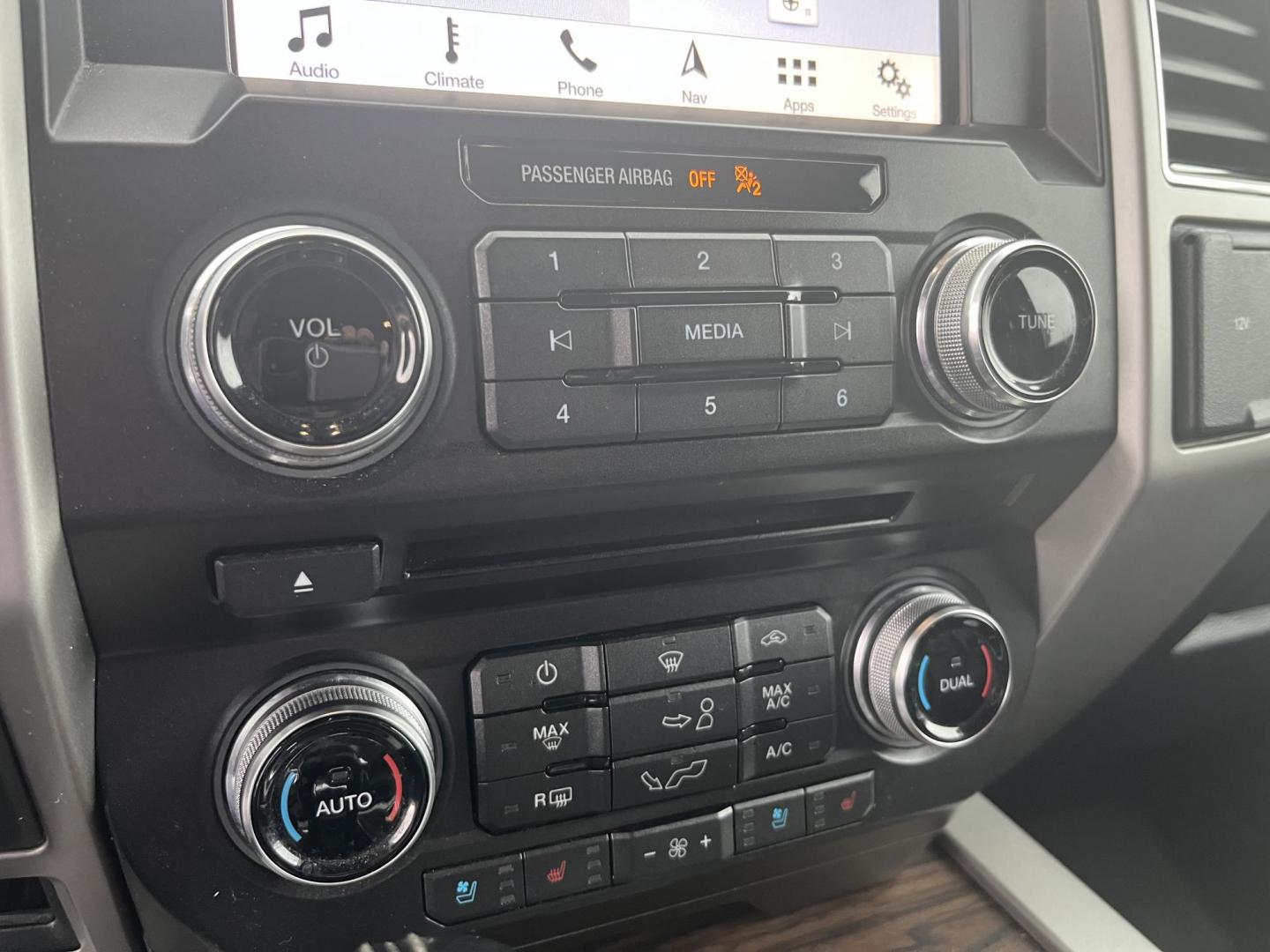 2018 Red /Black Ford F-150 Lariat SuperCrew 5.5-ft. Bed 4WD (1FTEW1EG6JF) with an 3.5L V6 Twin TURBO engine, Automatic transmission, located at 11115 Chardon Rd. , Chardon, OH, 44024, (440) 214-9705, 41.580246, -81.241943 - 2018 Ford F-150 Lariat Crew Cab 4WD – Loaded Luxury Truck with Twin-Turbo Power, FX4 Off-Road Package, and Massive Towing! This stunning 2018 Ford F-150 Lariat Crew Cab 4WD is one of the nicest used F-150s you’ll find — premium luxury meets serious capability! Powered by the potent 3.5L Twin- - Photo#27