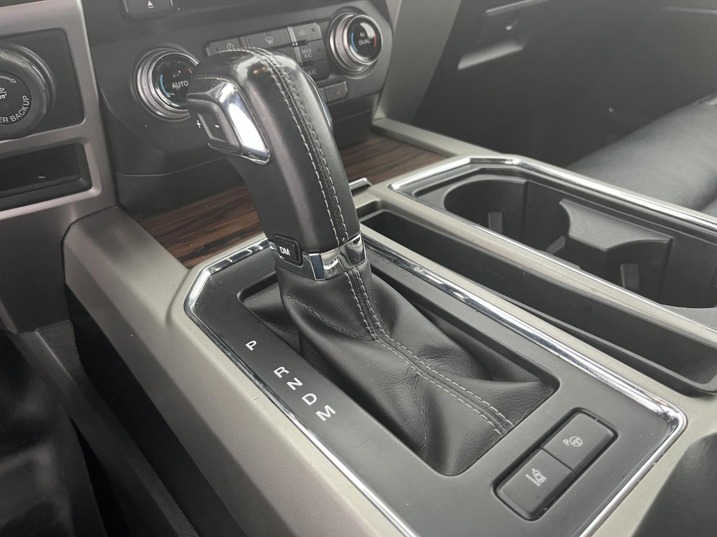 2018 Red /Black Ford F-150 Lariat SuperCrew 5.5-ft. Bed 4WD (1FTEW1EG6JF) with an 3.5L V6 Twin TURBO engine, Automatic transmission, located at 11115 Chardon Rd. , Chardon, OH, 44024, (440) 214-9705, 41.580246, -81.241943 - 2018 Ford F-150 Lariat Crew Cab 4WD – Loaded Luxury Truck with Twin-Turbo Power, FX4 Off-Road Package, and Massive Towing! This stunning 2018 Ford F-150 Lariat Crew Cab 4WD is one of the nicest used F-150s you’ll find — premium luxury meets serious capability! Powered by the potent 3.5L Twin- - Photo#28