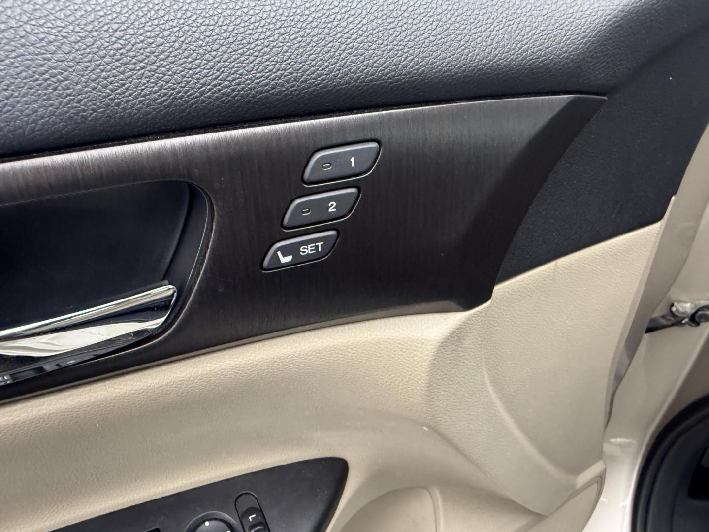 2013 Tan /Tan Honda Accord EX-L Sedan CVT (1HGCR2F81DA) with an 2.4L I4 DOHC 16V engine, Automatic transmission, located at 547 E. Main St., Orwell, OH, 44076, (440) 437-5893, 41.535435, -80.847855 - 2013 Honda Accord EX-L – Loaded Luxury Sedan with Advanced Safety and Outstanding Efficiency! This 2013 Honda Accord EX-L feels— premium, safe, and incredibly efficient! Powered by Honda’s smooth 2.4L I4 Earth Dreams engine, it delivers responsive performance while achieving an impressive 35 - Photo#9