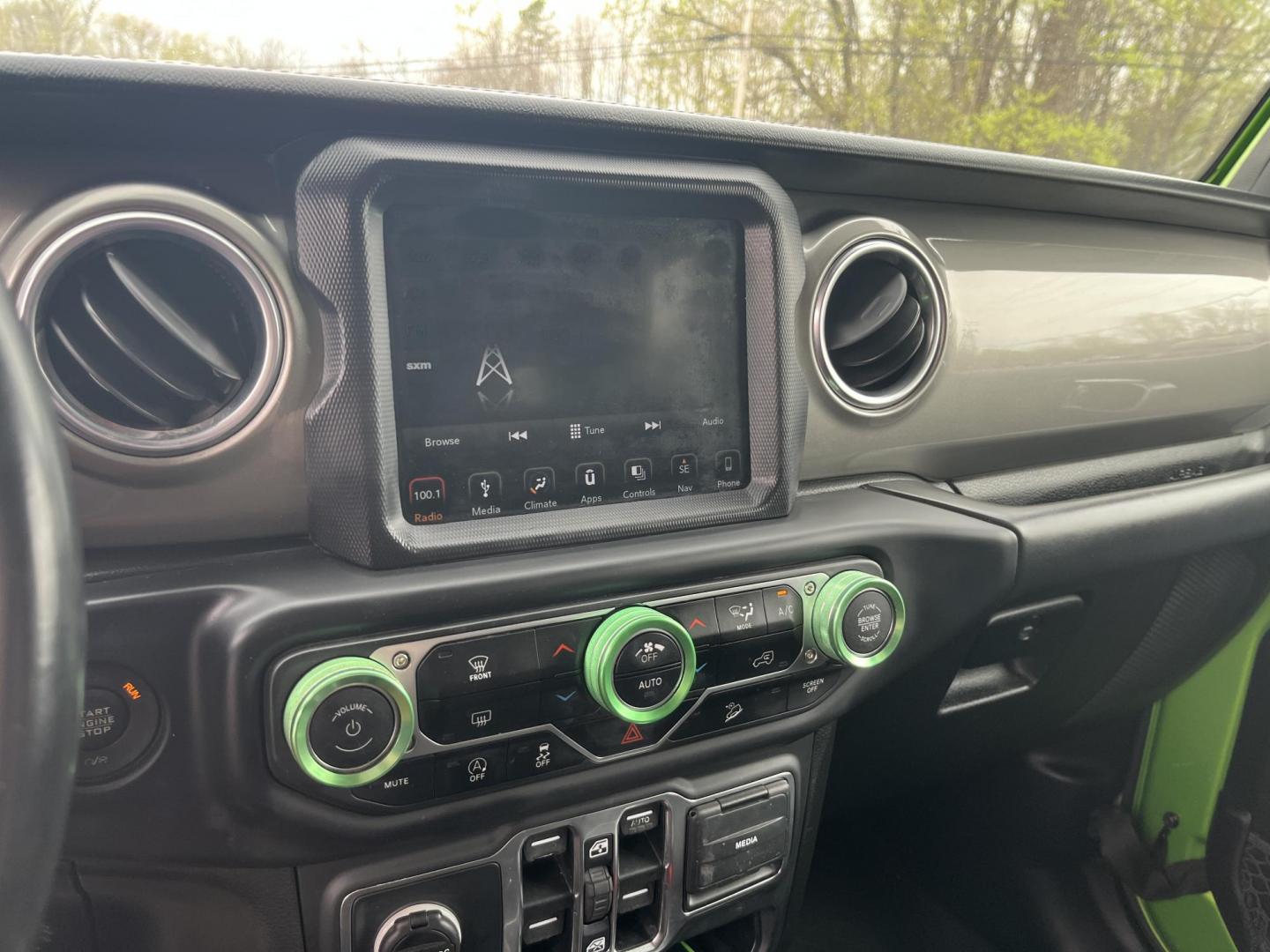 2018 Jeep Wrangler JK Unlimited Sahara (1C4HJXEG7JW) with an 3.6L V6 DOHC 24V FFV engine, 6A transmission, located at 547 E. Main St., Orwell, OH, 44076, (440) 437-5893, 41.535435, -80.847855 - Photo#24