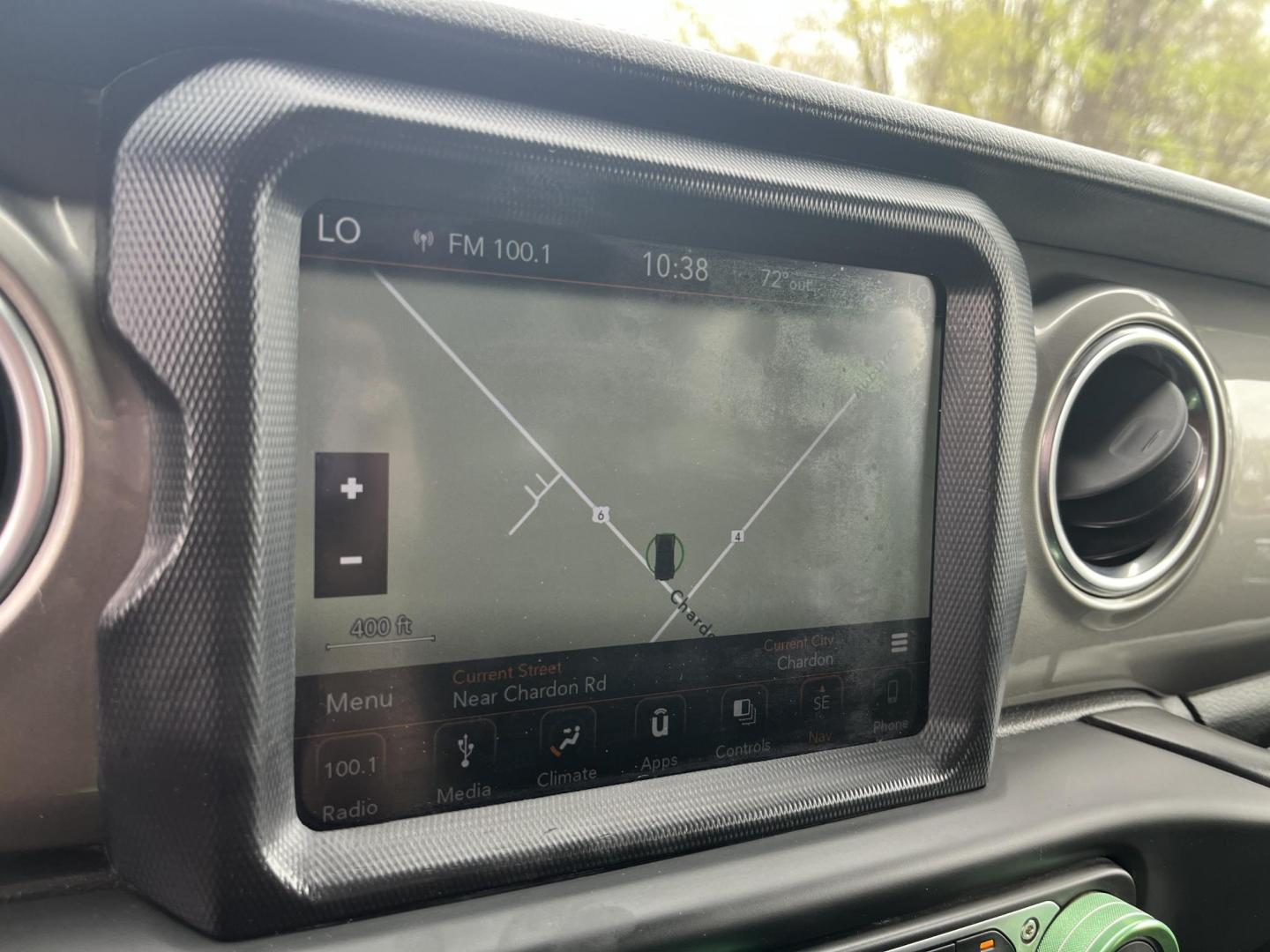 2018 Jeep Wrangler JK Unlimited Sahara (1C4HJXEG7JW) with an 3.6L V6 DOHC 24V FFV engine, 6A transmission, located at 547 E. Main St., Orwell, OH, 44076, (440) 437-5893, 41.535435, -80.847855 - Photo#25