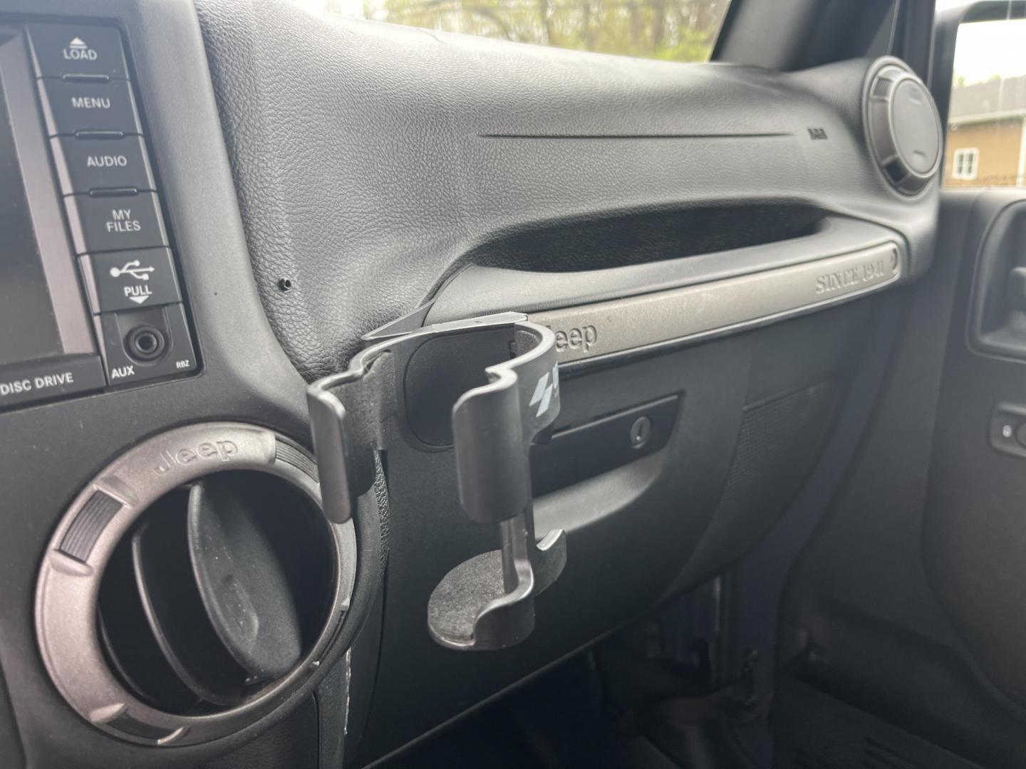 2016 Jeep Wrangler Sport 4WD (1C4AJWAG4GL) with an 3.6L V6 DOHC 24V FFV engine, located at 547 E. Main St., Orwell, OH, 44076, (440) 437-5893, 41.535435, -80.847855 - Photo#25