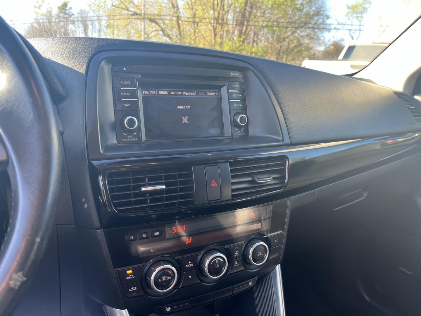 2015 Mazda CX-5 Grand Touring AWD (JM3KE4DY1F0) with an 2.5L L4 DOHC 16V engine, 6-Speed Automatic transmission, located at 547 E. Main St., Orwell, OH, 44076, (440) 437-5893, 41.535435, -80.847855 - Photo#24