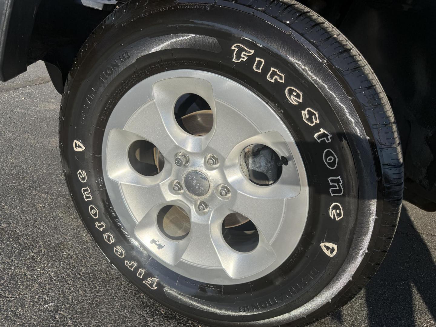 2014 Gray /Black Jeep Wrangler Sahara 4WD (1C4AJWBG6EL) with an 3.6L V6 DOHC 24V FFV engine, located at 547 E. Main St., Orwell, OH, 44076, (440) 437-5893, 41.535435, -80.847855 - Photo#31