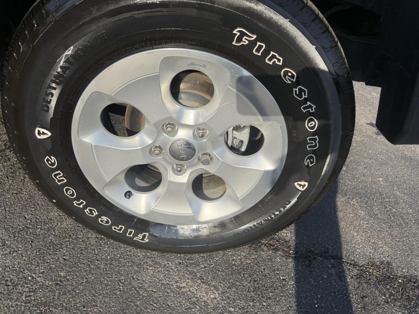 2014 Gray /Black Jeep Wrangler Sahara 4WD (1C4AJWBG6EL) with an 3.6L V6 DOHC 24V FFV engine, located at 547 E. Main St., Orwell, OH, 44076, (440) 437-5893, 41.535435, -80.847855 - Photo#29