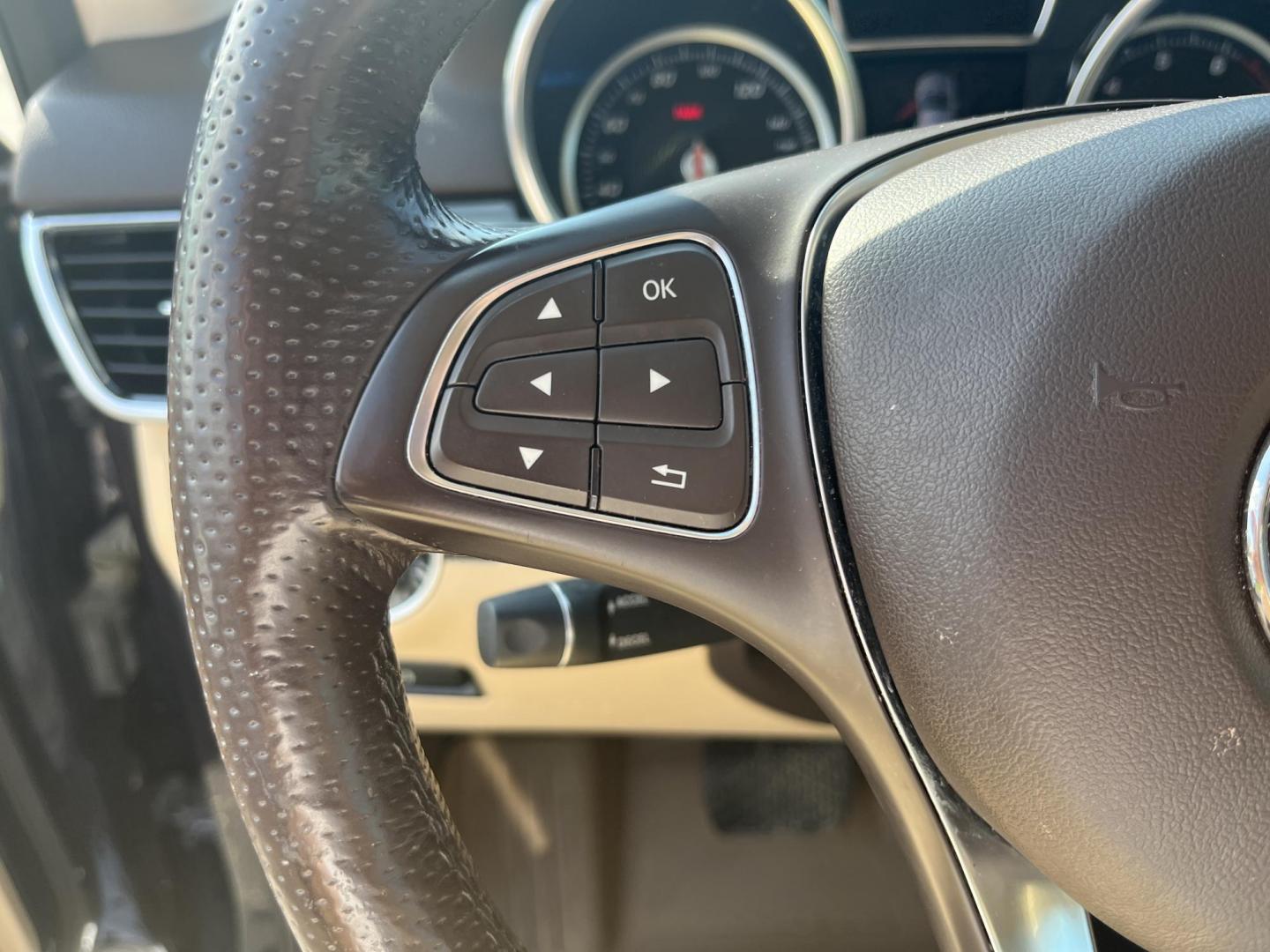 2018 Blue /Tan Mercedes-Benz GLE-Class GLE350 4MATIC (4JGDA5HB0JB) with an 3.5L V6 DOHC 24V engine, Automatic transmission, located at 11115 Chardon Rd. , Chardon, OH, 44024, (440) 214-9705, 41.580246, -81.241943 - 2018 Mercedes-Benz GLE 350 4MOTION – Luxury 4MATIC SUV with Premium Upgrades and Strong Towing Capability! This elegant 2018 Mercedes-Benz GLE 350 4MATIC is a refined and capable luxury SUV that offers comfort, technology, and real-world utility. Powered by a smooth 3.5L V6 engine paired with a 7- Photo#22