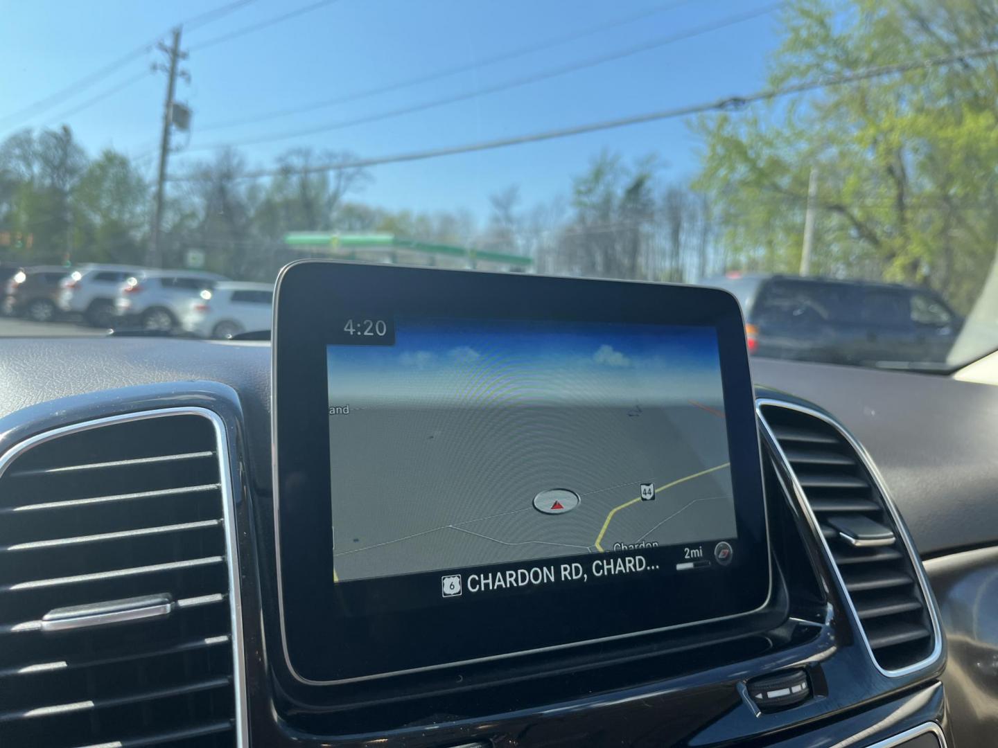 2018 Blue /Tan Mercedes-Benz GLE-Class GLE350 4MATIC (4JGDA5HB0JB) with an 3.5L V6 DOHC 24V engine, Automatic transmission, located at 11115 Chardon Rd. , Chardon, OH, 44024, (440) 214-9705, 41.580246, -81.241943 - 2018 Mercedes-Benz GLE 350 4MOTION – Luxury 4MATIC SUV with Premium Upgrades and Strong Towing Capability! This elegant 2018 Mercedes-Benz GLE 350 4MATIC is a refined and capable luxury SUV that offers comfort, technology, and real-world utility. Powered by a smooth 3.5L V6 engine paired with a 7- Photo#26