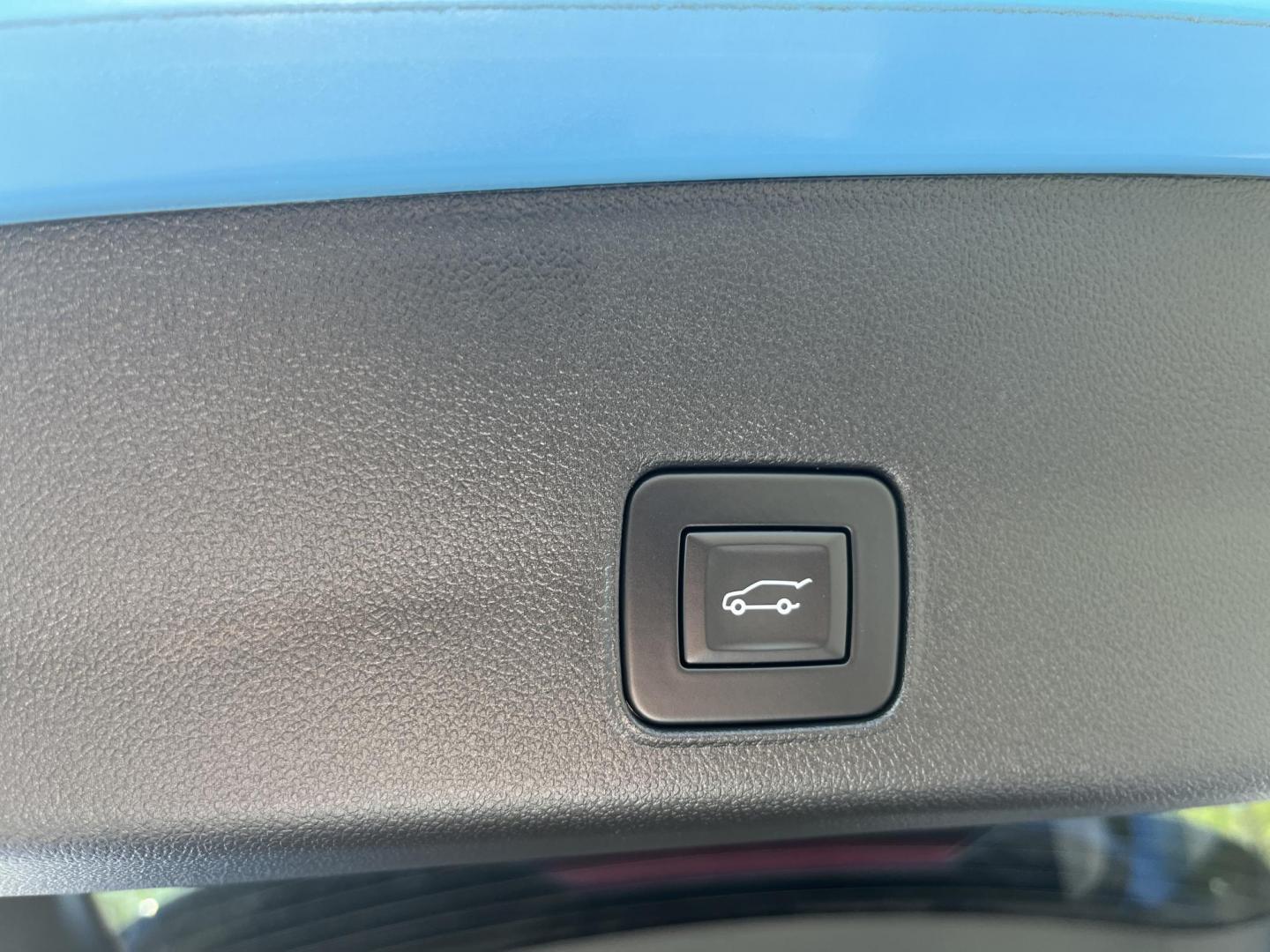 2024 Blue /Black Chevrolet Trailblazer LT AWD (KL79MRSL3RB) with an 1.3L I3 DOHC 12V Turbo engine, Automatic transmission, located at 11115 Chardon Rd. , Chardon, OH, 44024, (440) 214-9705, 41.580246, -81.241943 - 2024 Chevrolet Trailblazer LT AWD – Modern Compact SUV with Turbo Power and Loaded Features! This nearly new 2024 Chevrolet Trailblazer LT AWD is a stylish, efficient, and well-equipped crossover that’s perfect for daily driving and weekend adventures! Powered by a responsive 1.3L I3 Turbocharg- Photo#15