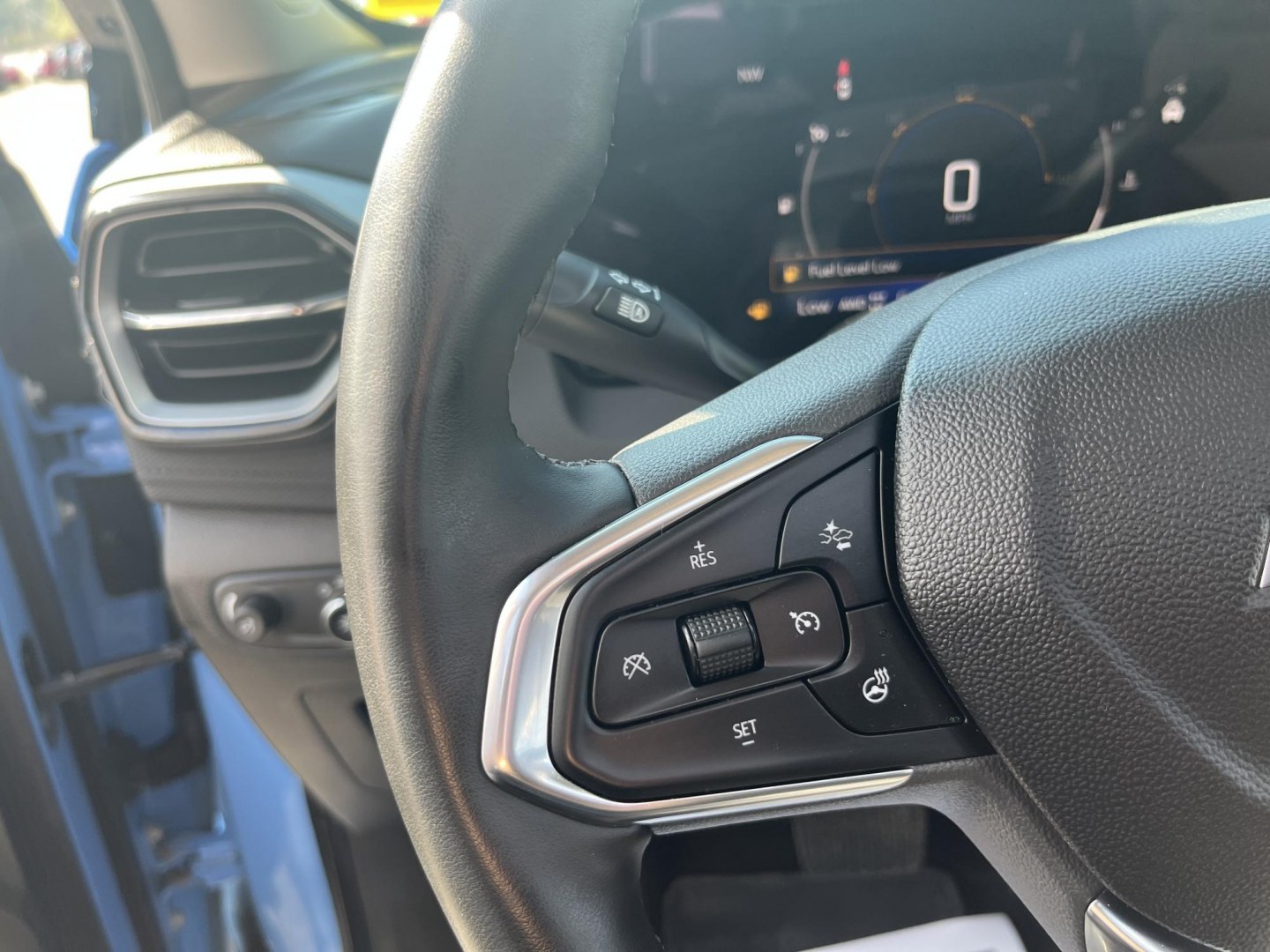 2024 Blue /Black Chevrolet Trailblazer LT AWD (KL79MRSL3RB) with an 1.3L I3 DOHC 12V Turbo engine, Automatic transmission, located at 11115 Chardon Rd. , Chardon, OH, 44024, (440) 214-9705, 41.580246, -81.241943 - 2024 Chevrolet Trailblazer LT AWD – Modern Compact SUV with Turbo Power and Loaded Features! This nearly new 2024 Chevrolet Trailblazer LT AWD is a stylish, efficient, and well-equipped crossover that’s perfect for daily driving and weekend adventures! Powered by a responsive 1.3L I3 Turbocharg- Photo#21