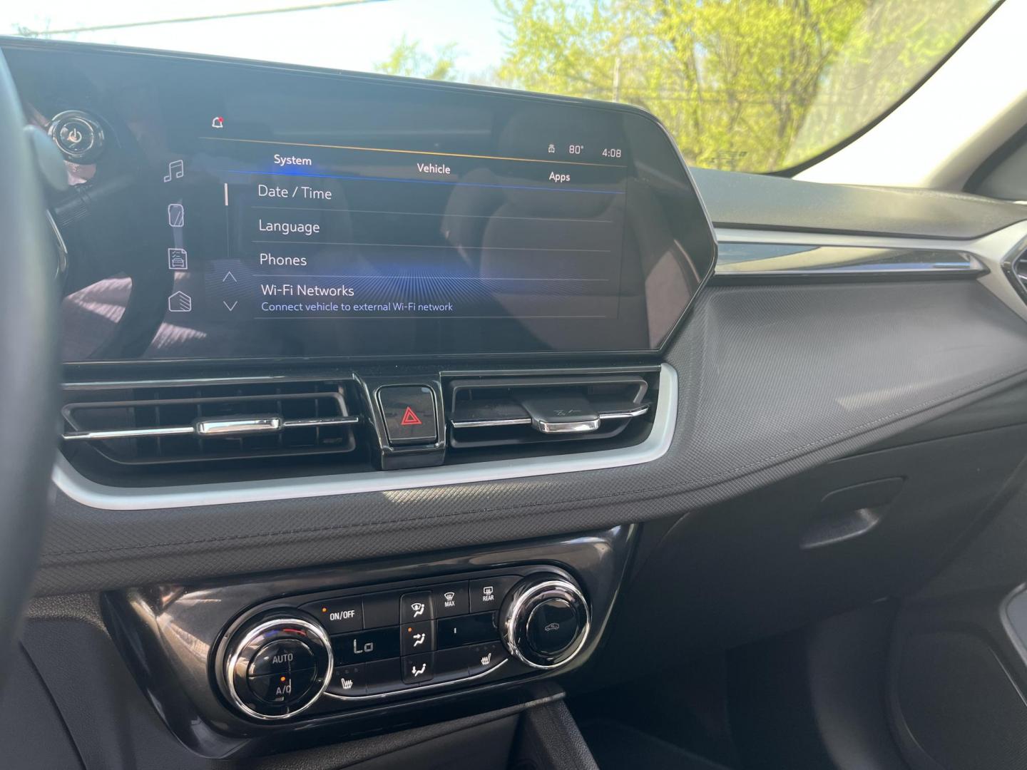 2024 Blue /Black Chevrolet Trailblazer LT AWD (KL79MRSL3RB) with an 1.3L I3 DOHC 12V Turbo engine, Automatic transmission, located at 11115 Chardon Rd. , Chardon, OH, 44024, (440) 214-9705, 41.580246, -81.241943 - 2024 Chevrolet Trailblazer LT AWD – Modern Compact SUV with Turbo Power and Loaded Features! This nearly new 2024 Chevrolet Trailblazer LT AWD is a stylish, efficient, and well-equipped crossover that’s perfect for daily driving and weekend adventures! Powered by a responsive 1.3L I3 Turbocharg- Photo#23