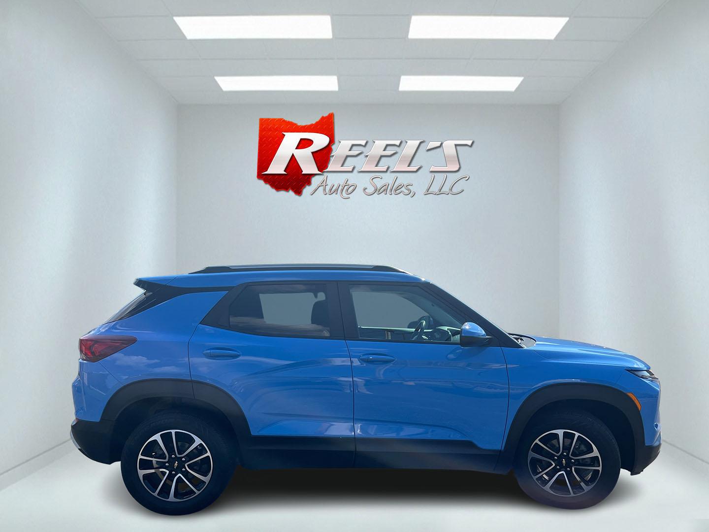 2024 Blue /Black Chevrolet Trailblazer LT AWD (KL79MRSL3RB) with an 1.3L I3 DOHC 12V Turbo engine, Automatic transmission, located at 11115 Chardon Rd. , Chardon, OH, 44024, (440) 214-9705, 41.580246, -81.241943 - 2024 Chevrolet Trailblazer LT AWD – Modern Compact SUV with Turbo Power and Loaded Features! This nearly new 2024 Chevrolet Trailblazer LT AWD is a stylish, efficient, and well-equipped crossover that’s perfect for daily driving and weekend adventures! Powered by a responsive 1.3L I3 Turbocharg- Photo#5