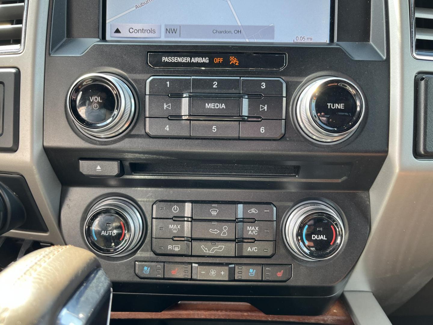 2018 Red /Brown Ford F-150 King Ranch SuperCrew 6.5-ft. Bed 4WD (1FTFW1EGXJF) with an 3.5 V6 TWIN TURBO engine, Automatic transmission, located at 547 E. Main St., Orwell, OH, 44076, (440) 437-5893, 41.535435, -80.847855 - 2018 Ford F-150 King Ranch Crew Cab 6.5' Bed 4WD – Top-Tier Luxury Truck with Massive Towing Power! This loaded 2018 Ford F-150 King Ranch Crew Cab is a true standout — western luxury meets serious capability in one premium package! Powered by the potent 3.5L Twin-Turbo EcoBoost V6 engine paire - Photo#28