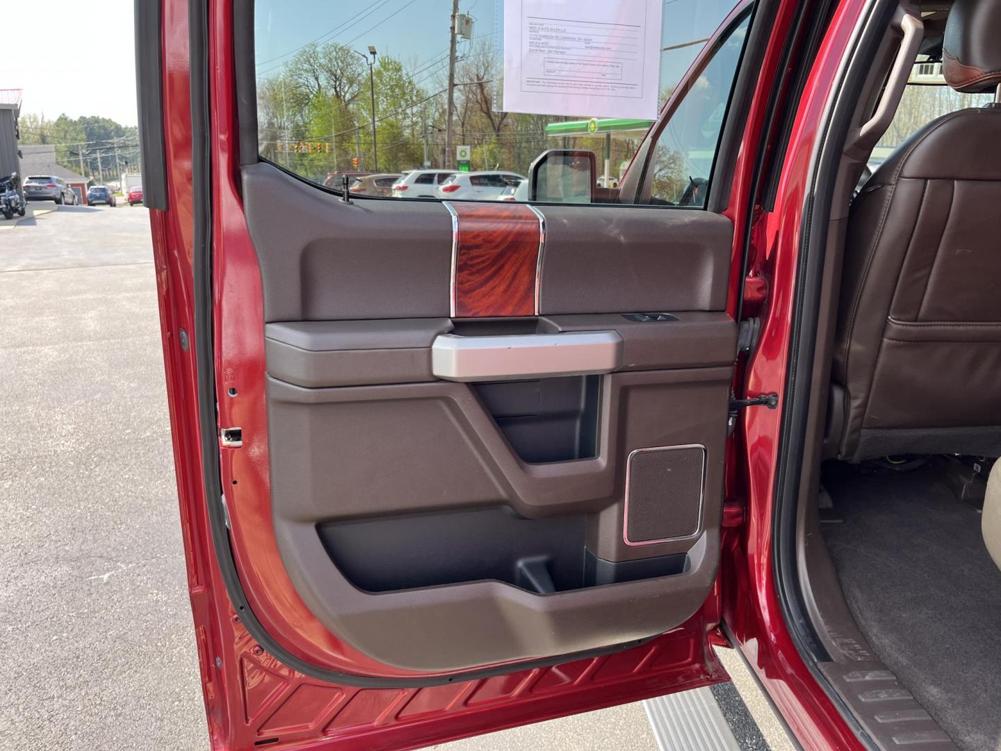 2018 Red /Brown Ford F-150 King Ranch SuperCrew 6.5-ft. Bed 4WD (1FTFW1EGXJF) with an 3.5 V6 TWIN TURBO engine, Automatic transmission, located at 547 E. Main St., Orwell, OH, 44076, (440) 437-5893, 41.535435, -80.847855 - 2018 Ford F-150 King Ranch Crew Cab 6.5' Bed 4WD – Top-Tier Luxury Truck with Massive Towing Power! This loaded 2018 Ford F-150 King Ranch Crew Cab is a true standout — western luxury meets serious capability in one premium package! Powered by the potent 3.5L Twin-Turbo EcoBoost V6 engine paire - Photo#31