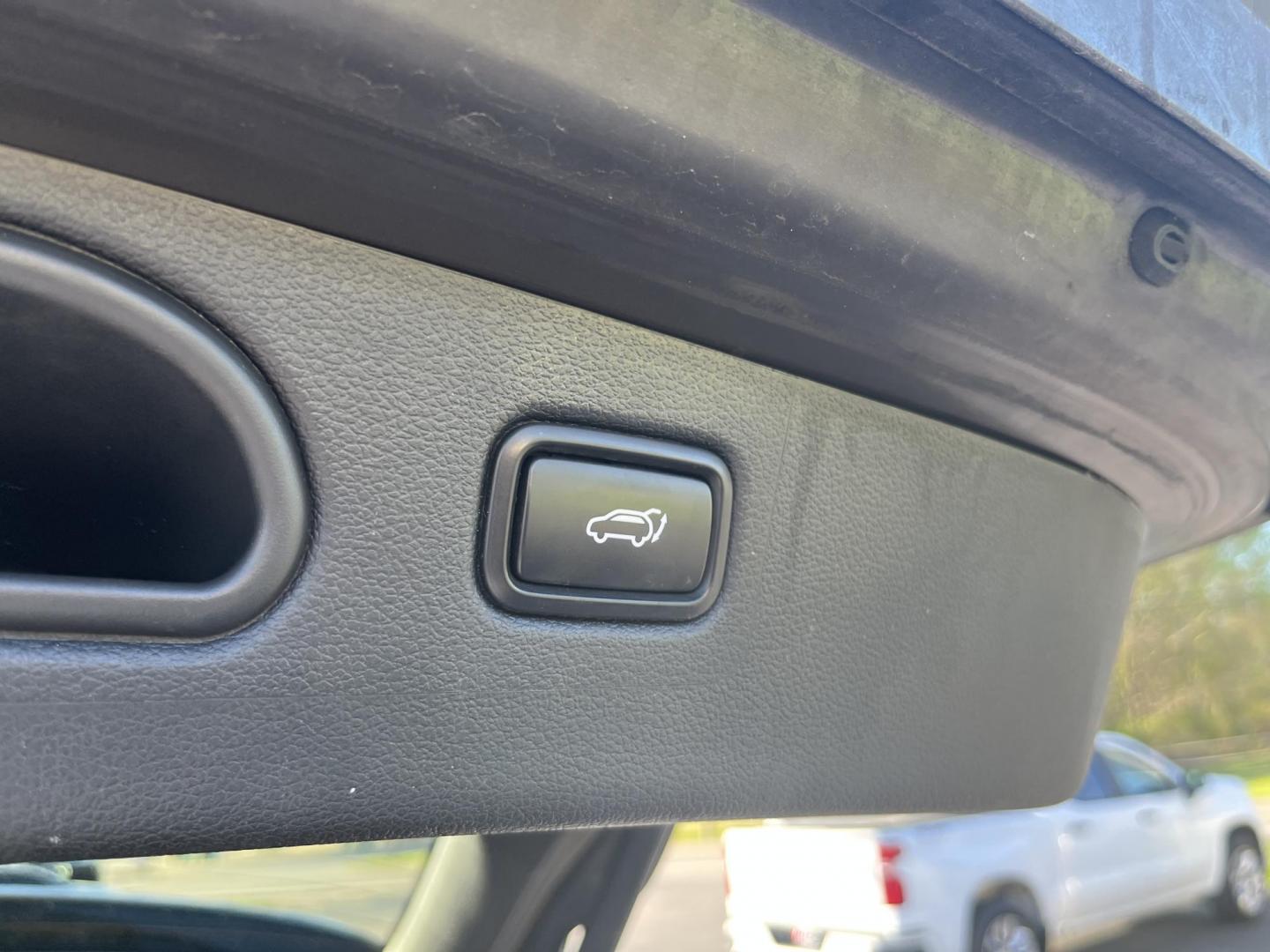 2020 Brown /Black Hyundai Tucson Ultimate AWD (KM8J3CAL2LU) with an 2.4L I4 DOHC 16V engine, Automatic transmission, located at 547 E. Main St., Orwell, OH, 44076, (440) 437-5893, 41.535435, -80.847855 - 2020 Hyundai Tucson Ultimate AWD – Top-Tier Luxury Compact SUV with Premium Features! This loaded 2020 Hyundai Tucson Ultimate AWD is the fully-optioned top trim that offers near-luxury comfort, advanced safety, and confident all-weather performance! Powered by a smooth 2.4L I4 GDI engine paired - Photo#14
