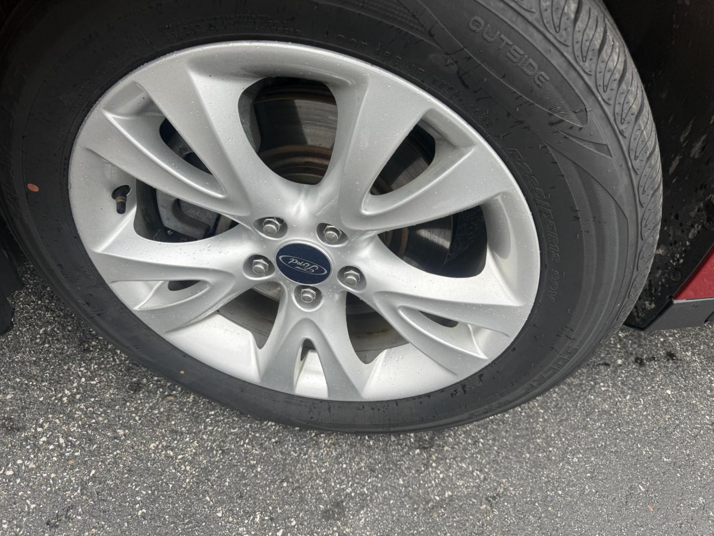 2012 Red /Black Ford Taurus SEL FWD (1FAHP2EWXCG) with an 3.5L V6 DOHC 24V engine, 6-Speed Automatic transmission, located at 11115 Chardon Rd. , Chardon, OH, 44024, (440) 214-9705, 41.580246, -81.241943 - 2012 Ford Taurus SEL FWD – Smooth, Spacious, and Efficient Full-Size Sedan! This 2012 Ford Taurus SEL FWD is a comfortable, well-equipped full-size sedan that offers roomy seating, smooth performance, and solid efficiency. Powered by a strong 3.5L V6 engine paired with a smooth 6-speed automatic - Photo#26