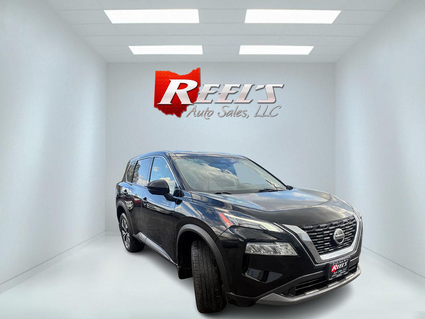 2021 Black /Black Nissan Rogue SV AWD (JN8AT3BB5MW) with an 2.5L I4 DOHC 16V engine, Automatic transmission, located at 547 E. Main St., Orwell, OH, 44076, (440) 437-5893, 41.535435, -80.847855 - Photo#2