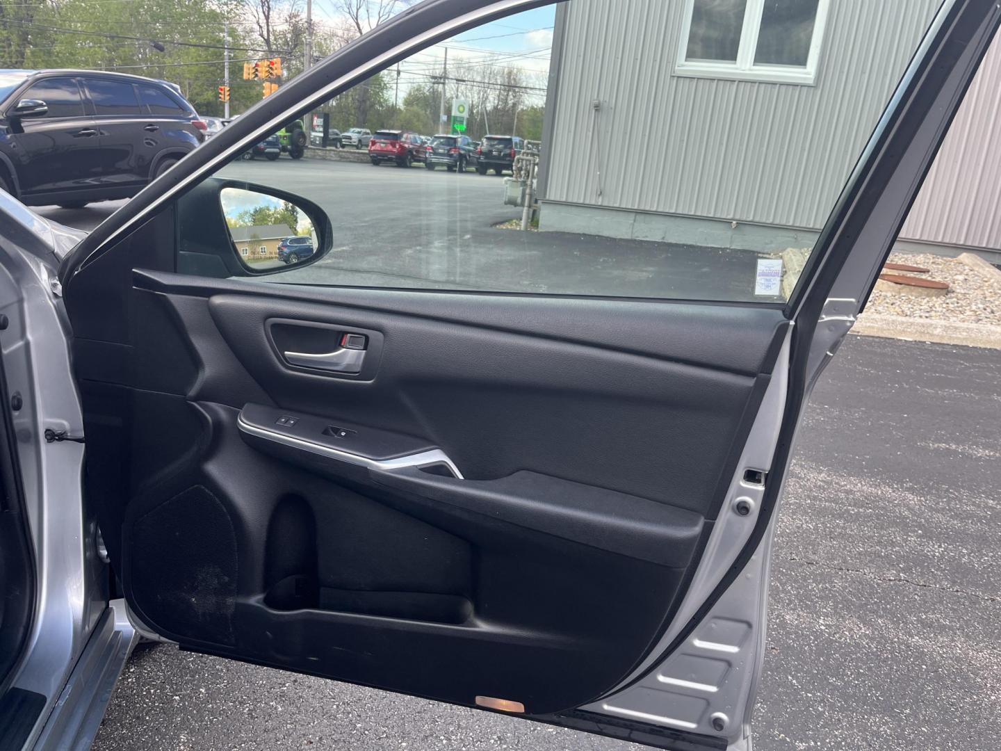 2015 Silver /Black Toyota Camry SE (4T1BF1FK8FU) with an 2.5L I4 DOHC 16V engine, Automatic transmission, located at 11115 Chardon Rd. , Chardon, OH, 44024, (440) 214-9705, 41.580246, -81.241943 - 2015 Toyota Camry SE – Efficient, Reliable, and Well-Equipped Midsize Sedan! This clean 2015 Toyota Camry SE is a fantastic daily driver that combines sporty styling, excellent fuel economy, and Toyota’s legendary reliability. Powered by a smooth 2.5L I4 engine paired with a responsive 6-speed - Photo#33