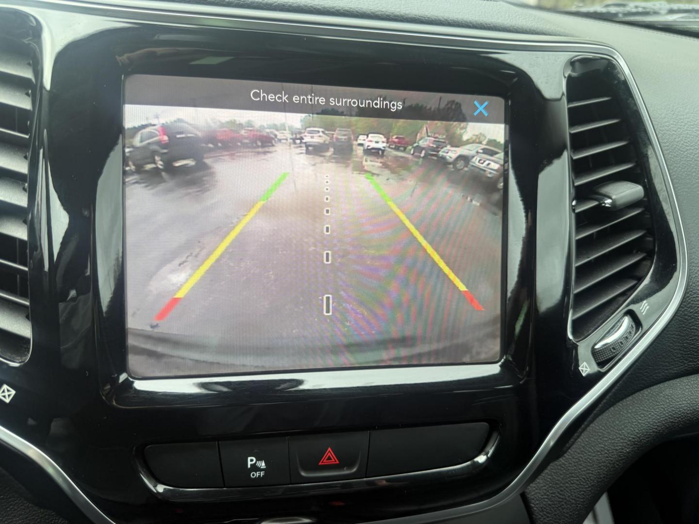 2019 Black /Black Jeep Cherokee Limited 4WD (1C4PJMDX2KD) with an 3.2L V6 DOHC 24V engine, Automatic transmission, located at 547 E. Main St., Orwell, OH, 44076, (440) 437-5893, 41.535435, -80.847855 - 2019 Jeep Cherokee Limited 4WD – Premium Luxury with V6 Power and All-Terrain Capability! This 2019 Jeep Cherokee Limited 4WD is a sharp, well-equipped midsize SUV that blends upscale comfort with true Jeep versatility. Powered by the strong 3.2L Pentastar V6 engine paired with a smooth 9-speed a - Photo#15