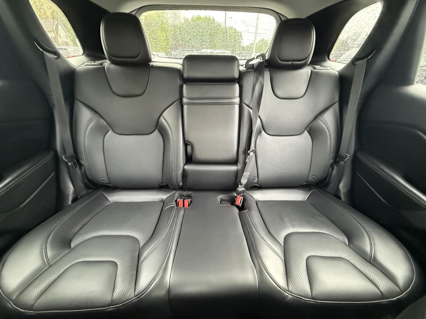 2019 Black /Black Jeep Cherokee Limited 4WD (1C4PJMDX2KD) with an 3.2L V6 DOHC 24V engine, Automatic transmission, located at 547 E. Main St., Orwell, OH, 44076, (440) 437-5893, 41.535435, -80.847855 - 2019 Jeep Cherokee Limited 4WD – Premium Luxury with V6 Power and All-Terrain Capability! This 2019 Jeep Cherokee Limited 4WD is a sharp, well-equipped midsize SUV that blends upscale comfort with true Jeep versatility. Powered by the strong 3.2L Pentastar V6 engine paired with a smooth 9-speed a - Photo#22