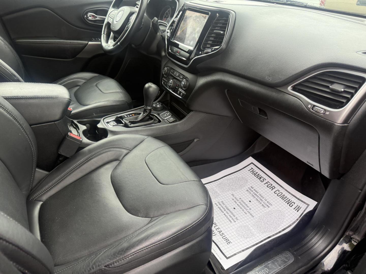 2019 Black /Black Jeep Cherokee Limited 4WD (1C4PJMDX2KD) with an 3.2L V6 DOHC 24V engine, Automatic transmission, located at 547 E. Main St., Orwell, OH, 44076, (440) 437-5893, 41.535435, -80.847855 - 2019 Jeep Cherokee Limited 4WD – Premium Luxury with V6 Power and All-Terrain Capability! This 2019 Jeep Cherokee Limited 4WD is a sharp, well-equipped midsize SUV that blends upscale comfort with true Jeep versatility. Powered by the strong 3.2L Pentastar V6 engine paired with a smooth 9-speed a - Photo#42