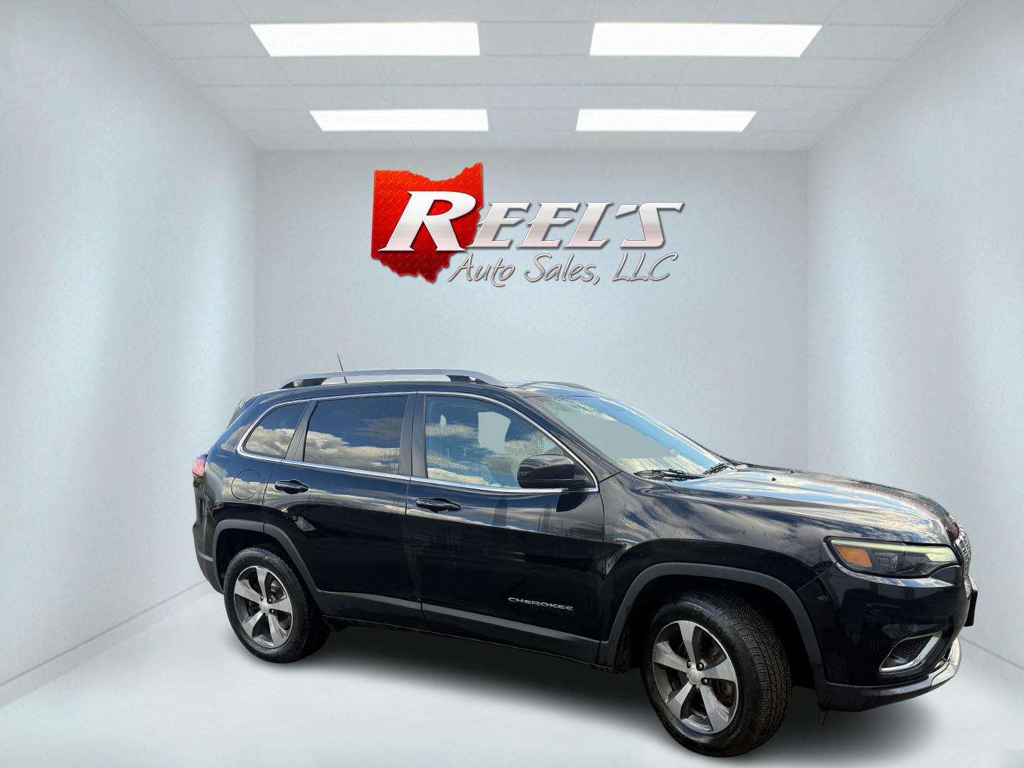 2019 Black /Black Jeep Cherokee Limited 4WD (1C4PJMDX2KD) with an 3.2L V6 DOHC 24V engine, Automatic transmission, located at 547 E. Main St., Orwell, OH, 44076, (440) 437-5893, 41.535435, -80.847855 - 2019 Jeep Cherokee Limited 4WD – Premium Luxury with V6 Power and All-Terrain Capability! This 2019 Jeep Cherokee Limited 4WD is a sharp, well-equipped midsize SUV that blends upscale comfort with true Jeep versatility. Powered by the strong 3.2L Pentastar V6 engine paired with a smooth 9-speed a - Photo#3