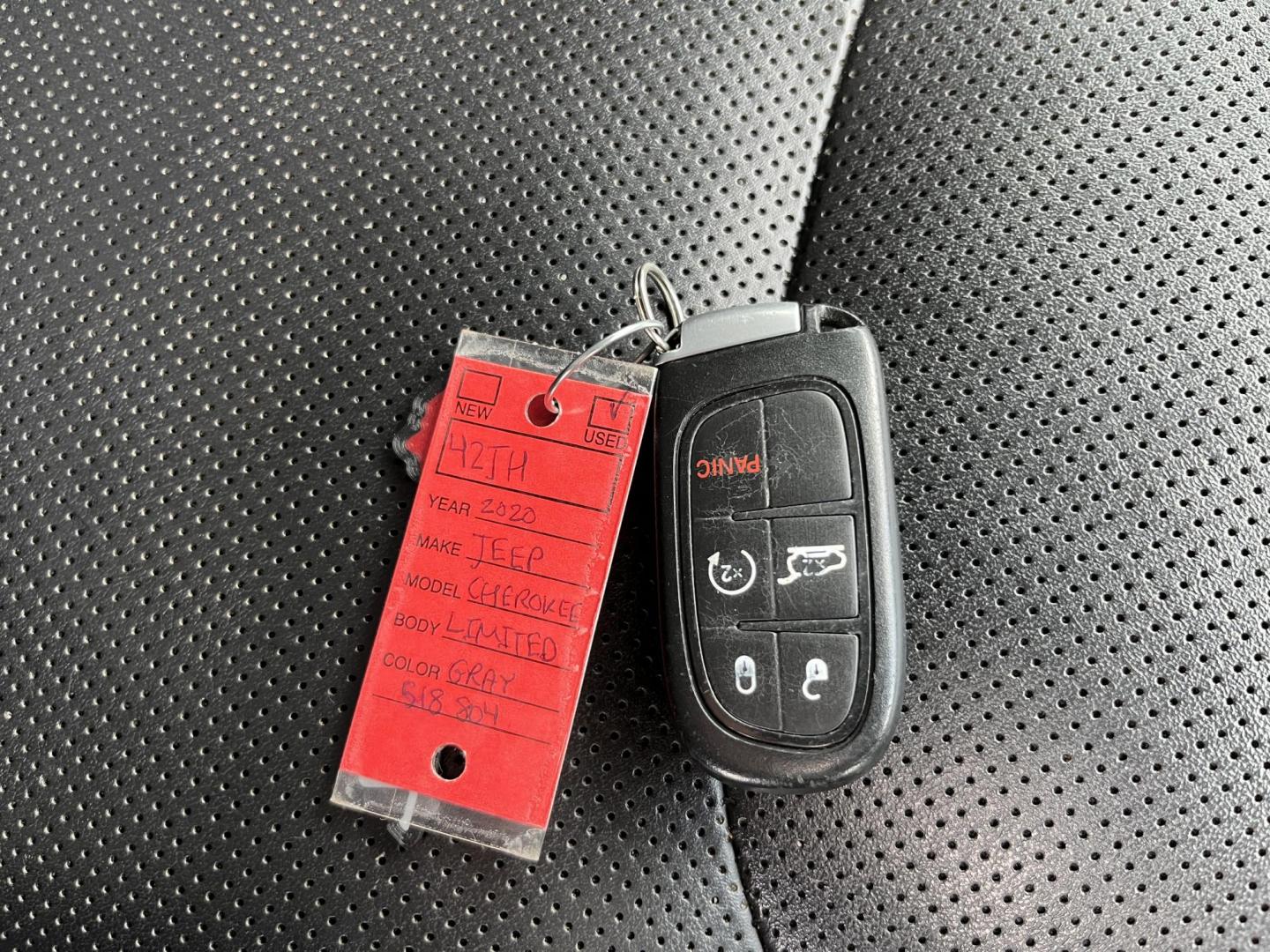 2020 Gray /Black Jeep Cherokee Limited 4WD (1C4PJMDXXLD) with an 3.2L V6 DOHC 24V engine, Automatic transmission, located at 11115 Chardon Rd. , Chardon, OH, 44024, (440) 214-9705, 41.580246, -81.241943 - 2020 Jeep Cherokee Limited 4WD – Premium Luxury with V6 Power and Confident Capability! This 2020 Jeep Cherokee Limited 4WD is a refined midsize SUV that offers upscale comfort, modern technology, and all-weather confidence. Powered by the strong 3.2L Pentastar V6 engine paired with a smooth 9-sp - Photo#39