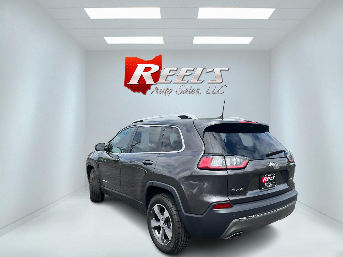 2020 Gray /Black Jeep Cherokee Limited 4WD (1C4PJMDXXLD) with an 3.2L V6 DOHC 24V engine, Automatic transmission, located at 11115 Chardon Rd. , Chardon, OH, 44024, (440) 214-9705, 41.580246, -81.241943 - 2020 Jeep Cherokee Limited 4WD – Premium Luxury with V6 Power and Confident Capability! This 2020 Jeep Cherokee Limited 4WD is a refined midsize SUV that offers upscale comfort, modern technology, and all-weather confidence. Powered by the strong 3.2L Pentastar V6 engine paired with a smooth 9-sp - Photo#9