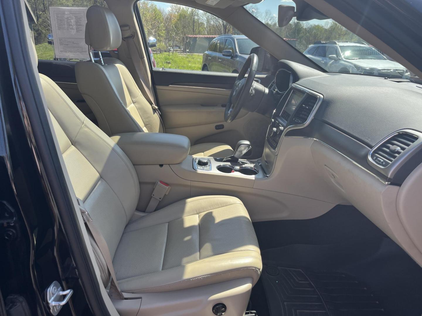 2018 Black /Tan Jeep Grand Cherokee Limited 4WD (1C4RJFBG4JC) with an 3.6L V6 DOHC 24V engine, Automatic transmission, located at 11115 Chardon Rd. , Chardon, OH, 44024, (440) 214-9705, 41.580246, -81.241943 - 2018 Jeep Grand Cherokee Limited 4WD – Loaded Luxury with Off-Road Adventure Group and Premium Comfort! This 2018 Jeep Grand Cherokee Limited 4WD is a beautifully equipped midsize SUV that combines upscale luxury with serious capability. Powered by the smooth 3.6L Pentastar V6 engine paired with - Photo#39