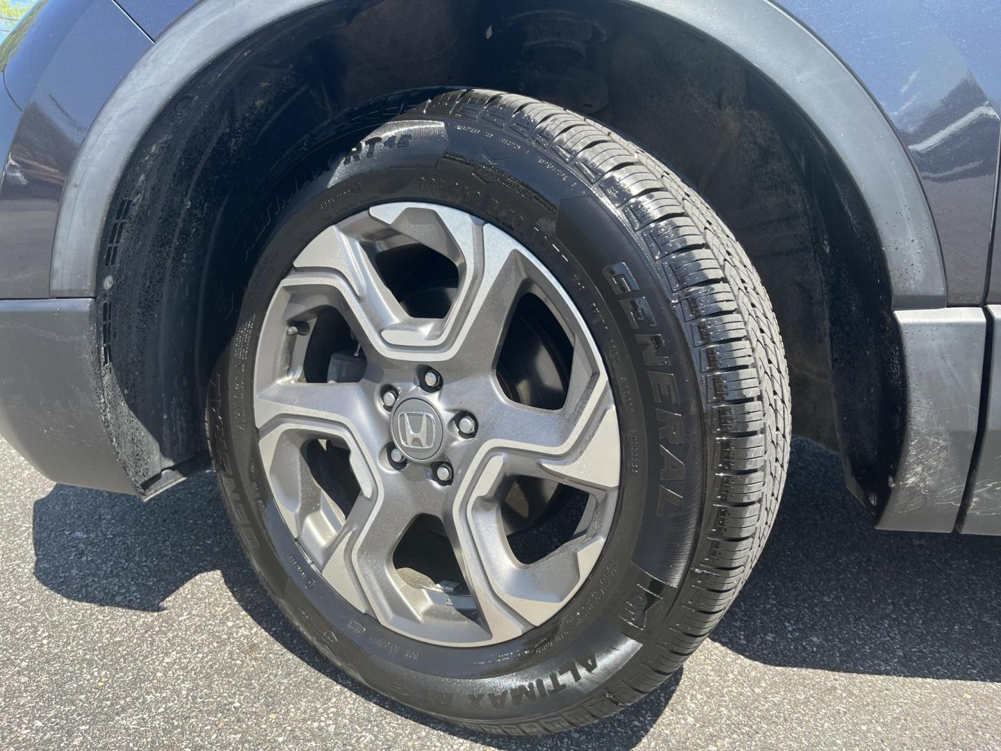 2019 Gray Honda CR-V EX-L AWD (2HKRW2H84KH) with an 1.5L I4 16V DOHC TURBO engine, Automatic transmission, located at 11115 Chardon Rd. , Chardon, OH, 44024, (440) 214-9705, 41.580246, -81.241943 - 2019 Honda CR-V EX-L AWD – Premium Turbo Crossover with Leather, Safety, and Outstanding Efficiency! This 2019 Honda CR-V EX-L AWD is a top-tier compact SUV that delivers luxury comfort, strong performance, and excellent efficiency. Powered by a responsive 1.5L Turbocharged Earth Dreams I4 engine - Photo#12
