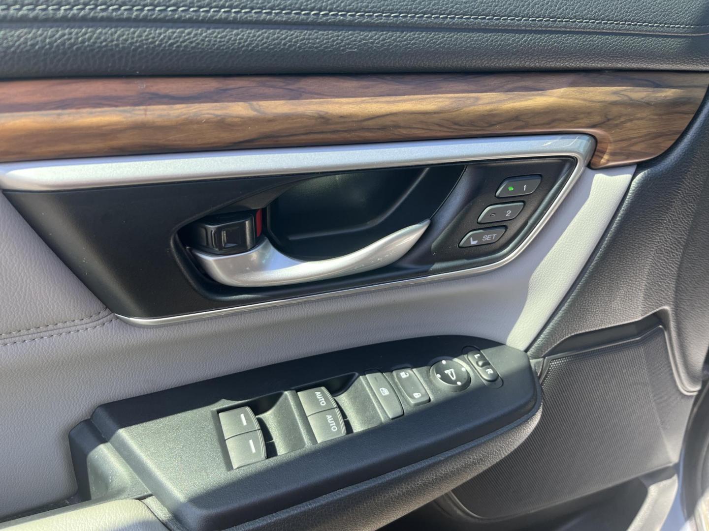 2019 Gray Honda CR-V EX-L AWD (2HKRW2H84KH) with an 1.5L I4 16V DOHC TURBO engine, Automatic transmission, located at 11115 Chardon Rd. , Chardon, OH, 44024, (440) 214-9705, 41.580246, -81.241943 - 2019 Honda CR-V EX-L AWD – Premium Turbo Crossover with Leather, Safety, and Outstanding Efficiency! This 2019 Honda CR-V EX-L AWD is a top-tier compact SUV that delivers luxury comfort, strong performance, and excellent efficiency. Powered by a responsive 1.5L Turbocharged Earth Dreams I4 engine - Photo#17