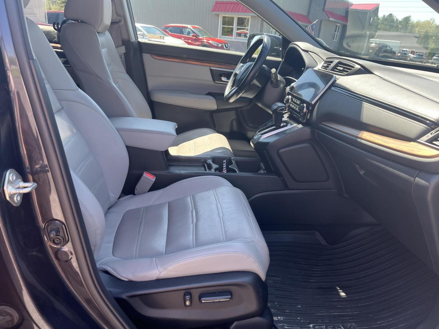 2019 Gray Honda CR-V EX-L AWD (2HKRW2H84KH) with an 1.5L I4 16V DOHC TURBO engine, Automatic transmission, located at 11115 Chardon Rd. , Chardon, OH, 44024, (440) 214-9705, 41.580246, -81.241943 - 2019 Honda CR-V EX-L AWD – Premium Turbo Crossover with Leather, Safety, and Outstanding Efficiency! This 2019 Honda CR-V EX-L AWD is a top-tier compact SUV that delivers luxury comfort, strong performance, and excellent efficiency. Powered by a responsive 1.5L Turbocharged Earth Dreams I4 engine - Photo#33