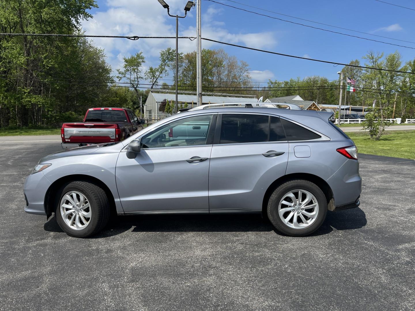 2016 Acura RDX 6-Spd AT AWD w/ Technology Package (5J8TB4H57GL) with an 2.3L L4 DOHC 16V engine, 6-Speed Automatic transmission, located at 547 E. Main St., Orwell, OH, 44076, (440) 437-5893, 41.535435, -80.847855 - Photo#11