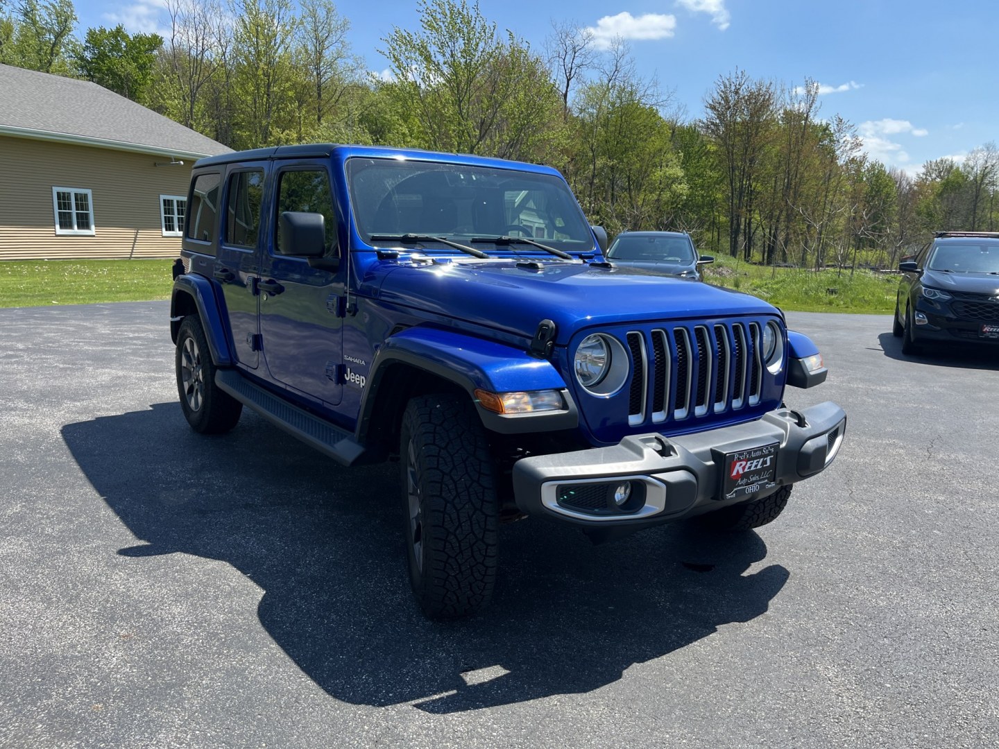2018 Jeep Wrangler Unlimited Sahara (1C4HJXEN8JW) with an 2.0L L4 DOHC 16V TURBO engine, 6A transmission, located at 547 E. Main St., Orwell, OH, 44076, (440) 437-5893, 41.535435, -80.847855 - Photo#2