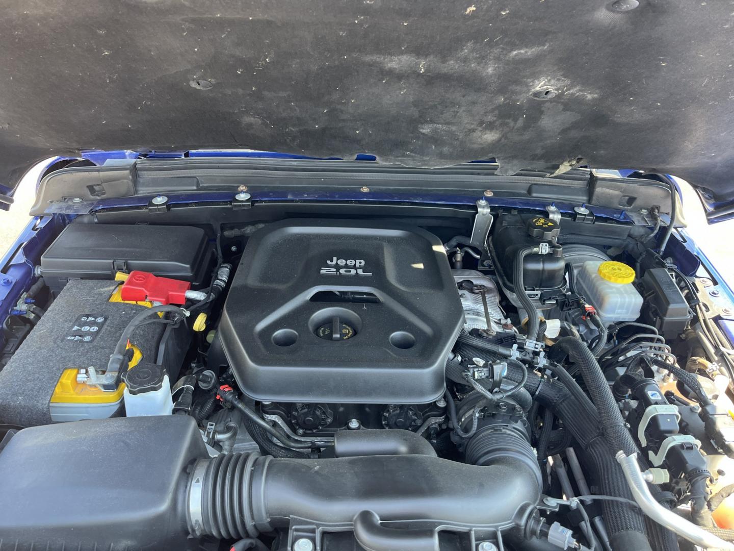 2018 Jeep Wrangler Unlimited Sahara (1C4HJXEN8JW) with an 2.0L L4 DOHC 16V TURBO engine, 6A transmission, located at 547 E. Main St., Orwell, OH, 44076, (440) 437-5893, 41.535435, -80.847855 - Photo#13