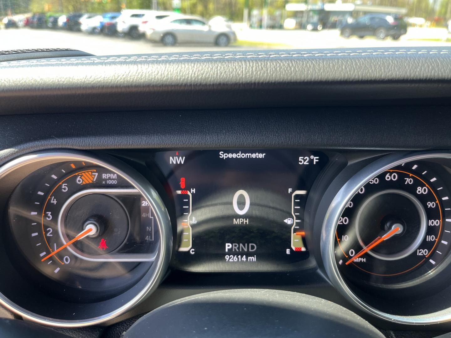 2018 Jeep Wrangler Unlimited Sahara (1C4HJXEN8JW) with an 2.0L L4 DOHC 16V TURBO engine, 6A transmission, located at 547 E. Main St., Orwell, OH, 44076, (440) 437-5893, 41.535435, -80.847855 - Photo#21