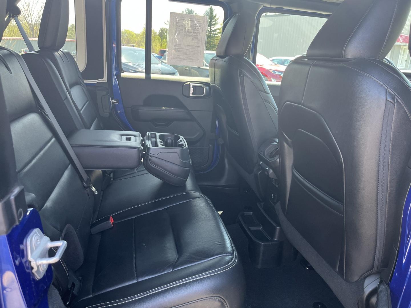 2018 Jeep Wrangler Unlimited Sahara (1C4HJXEN8JW) with an 2.0L L4 DOHC 16V TURBO engine, 6A transmission, located at 547 E. Main St., Orwell, OH, 44076, (440) 437-5893, 41.535435, -80.847855 - Photo#31
