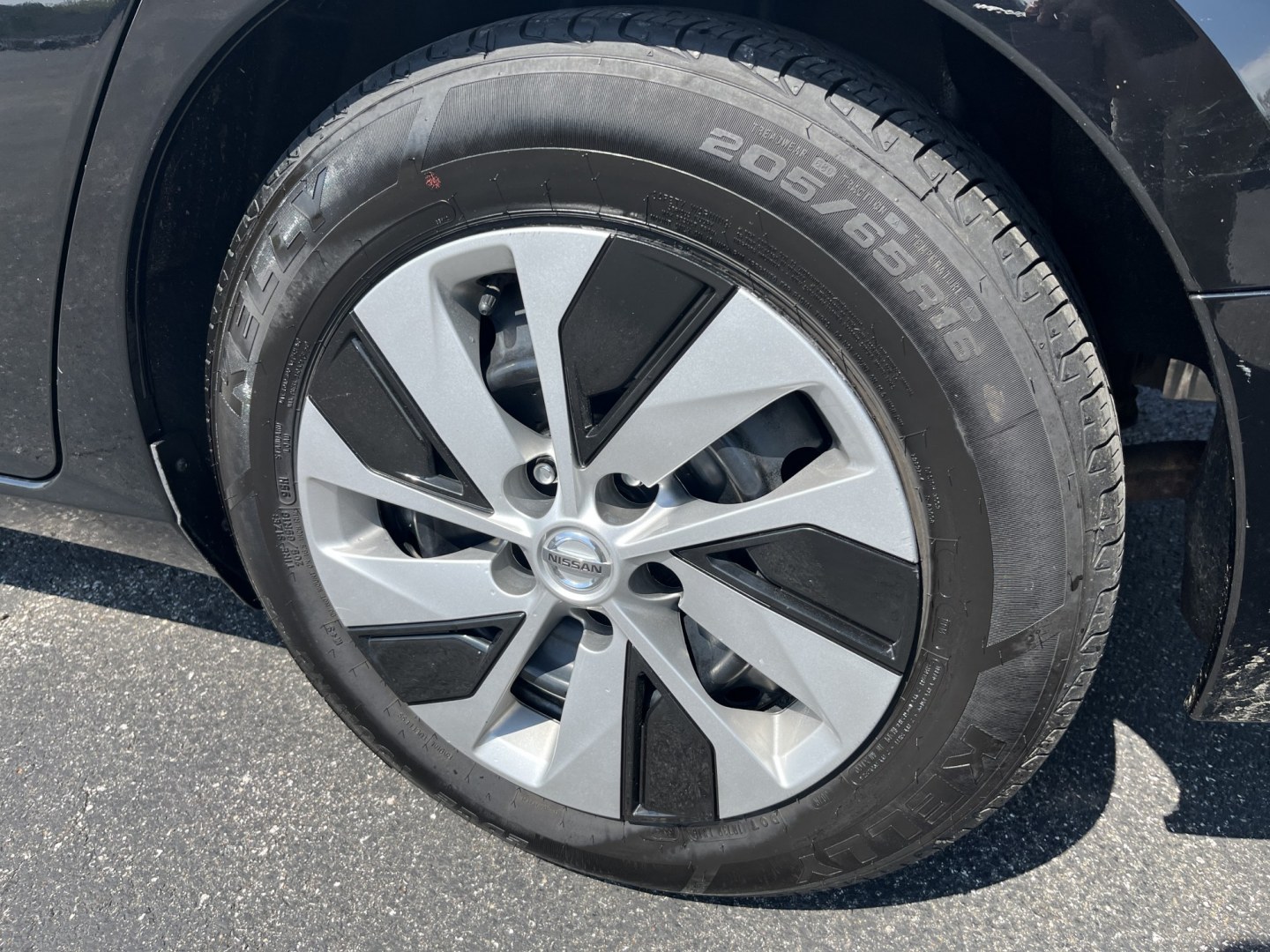 2020 Nissan Altima 2.5 S (1N4BL4BV0LC) with an 2.5L L4 DOHC 16V engine, CVT transmission, located at 547 E. Main St., Orwell, OH, 44076, (440) 437-5893, 41.535435, -80.847855 - Photo#10