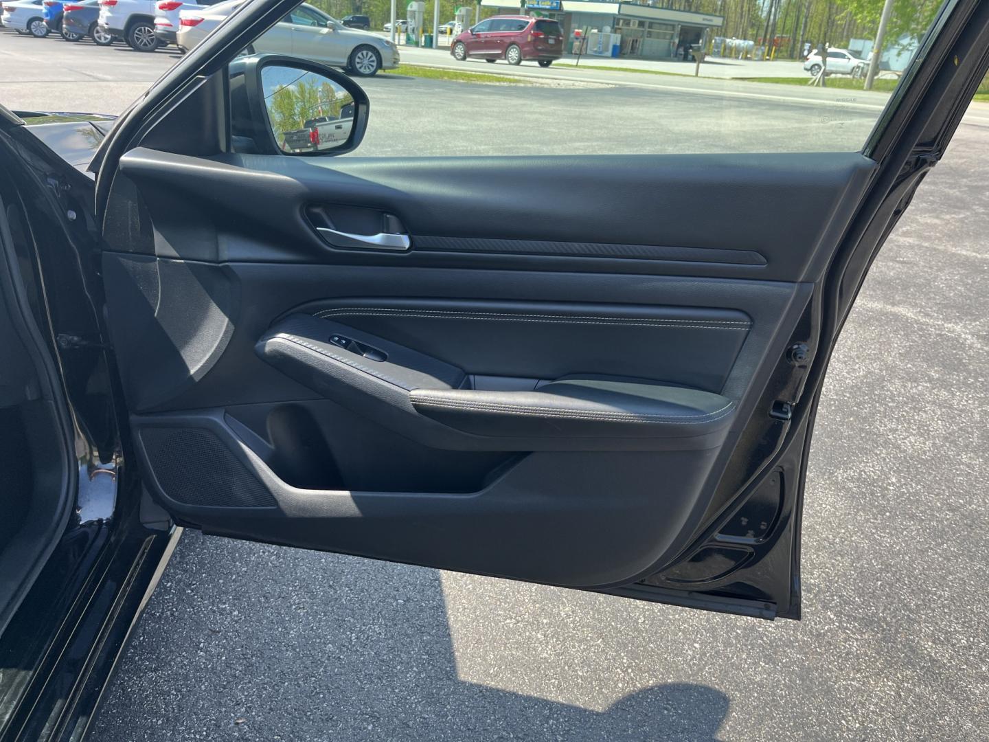 2020 Nissan Altima 2.5 S (1N4BL4BV0LC) with an 2.5L L4 DOHC 16V engine, CVT transmission, located at 547 E. Main St., Orwell, OH, 44076, (440) 437-5893, 41.535435, -80.847855 - Photo#27